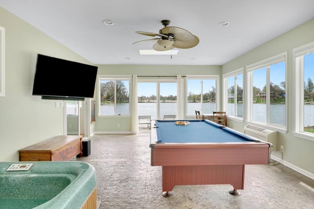 Lake Home with Scenic View, Private Pier, and Hot Tub - Property Image 23
