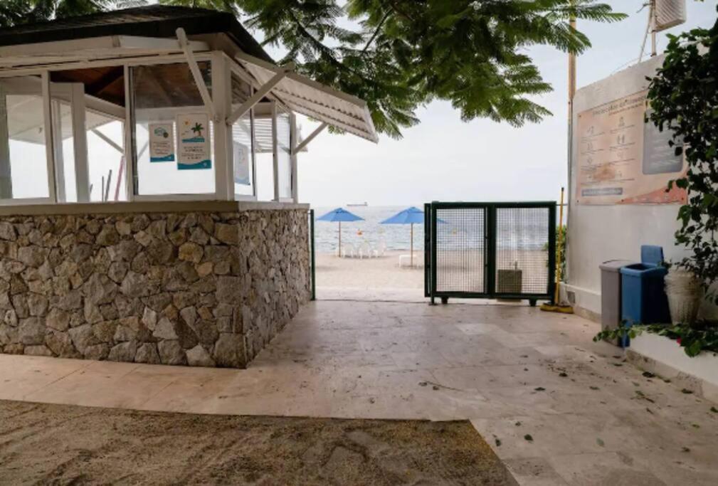 Edificio Playa dormida 2 con Piscina y playa