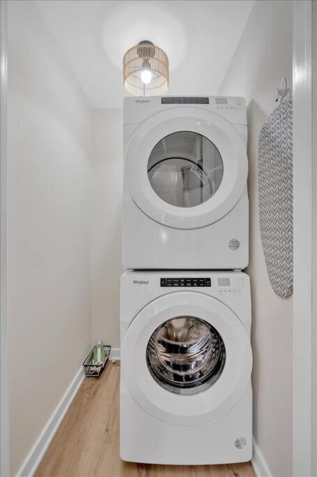 Cozy,Convenient home in Downtown view 3
