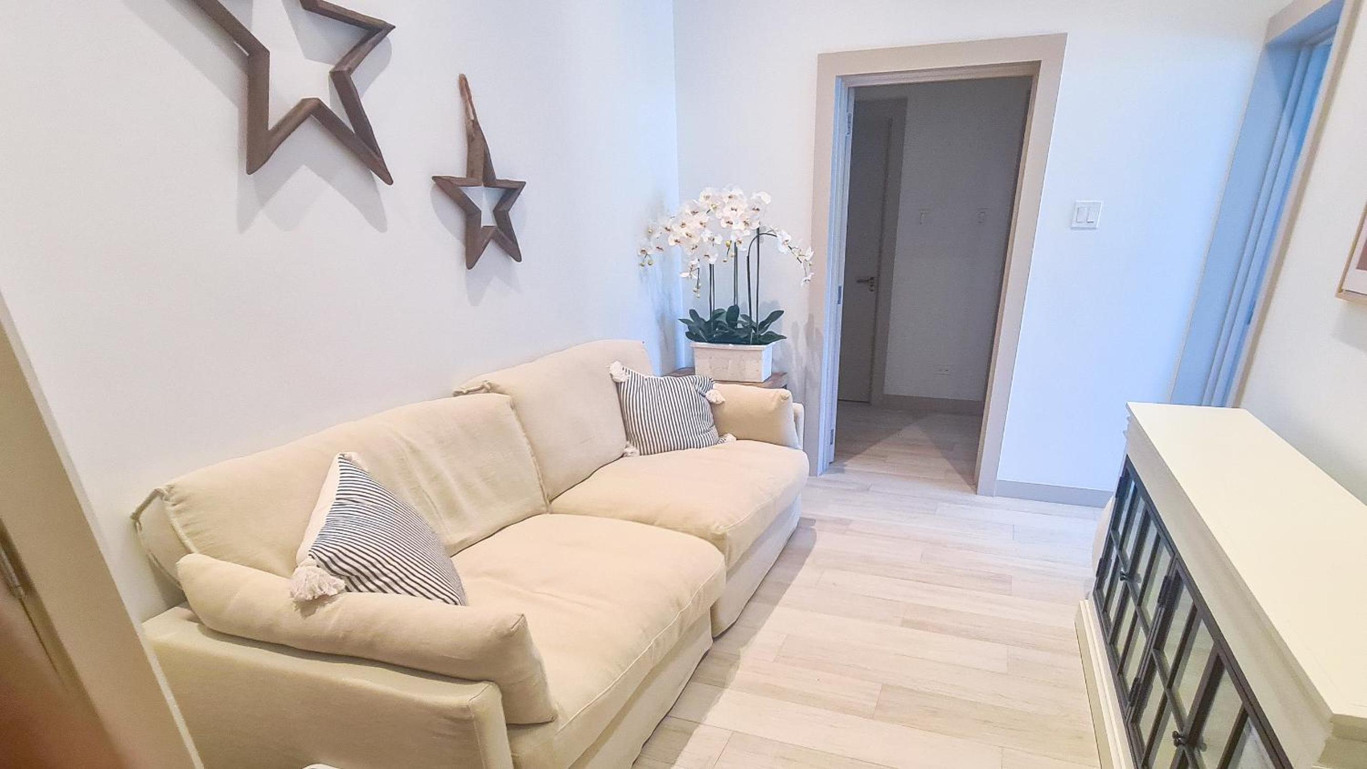 Colourful Serene 3BR Luxury Villa at Porters Place