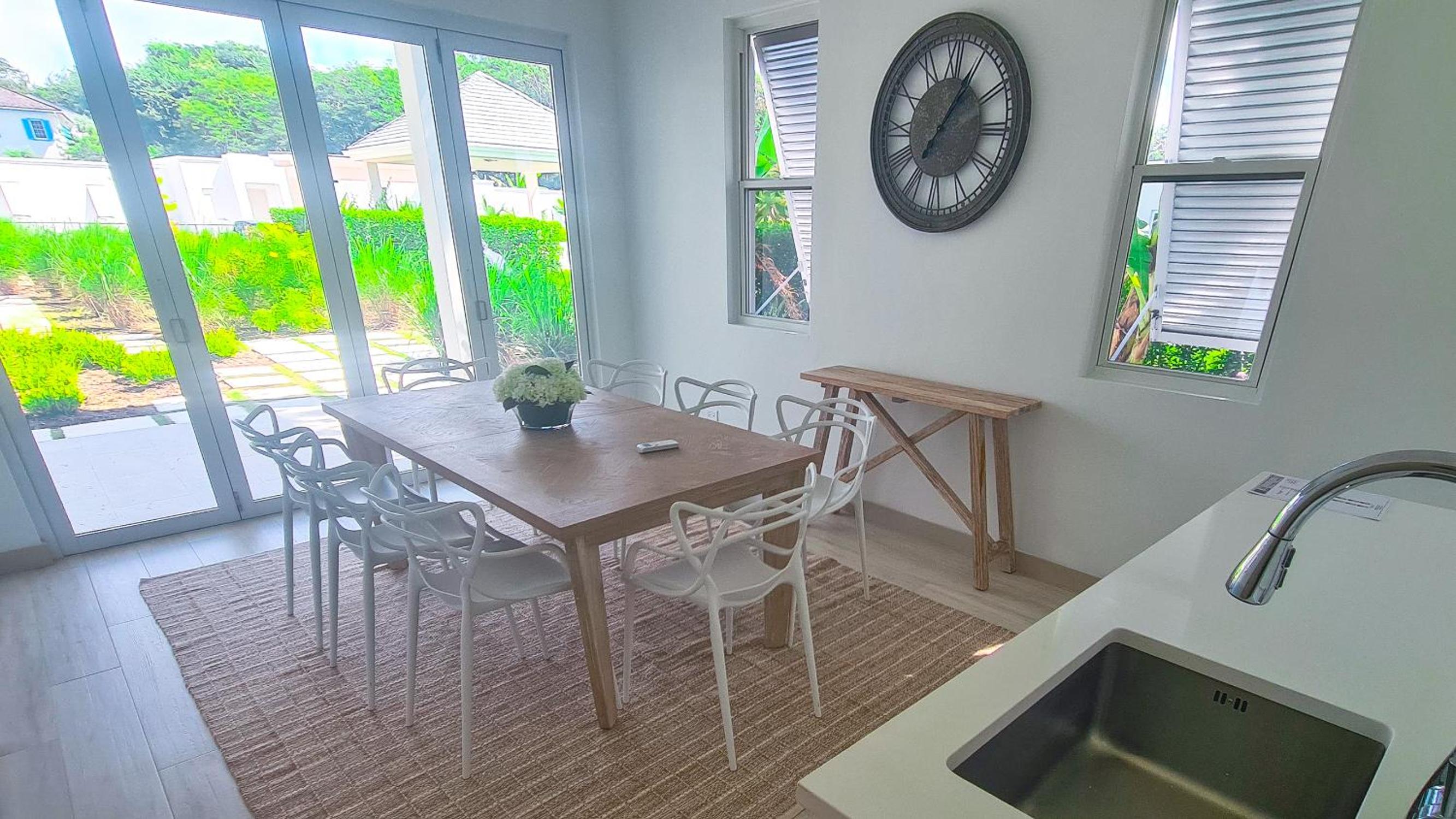 Colourful Serene 3BR Luxury Villa at Porters Place