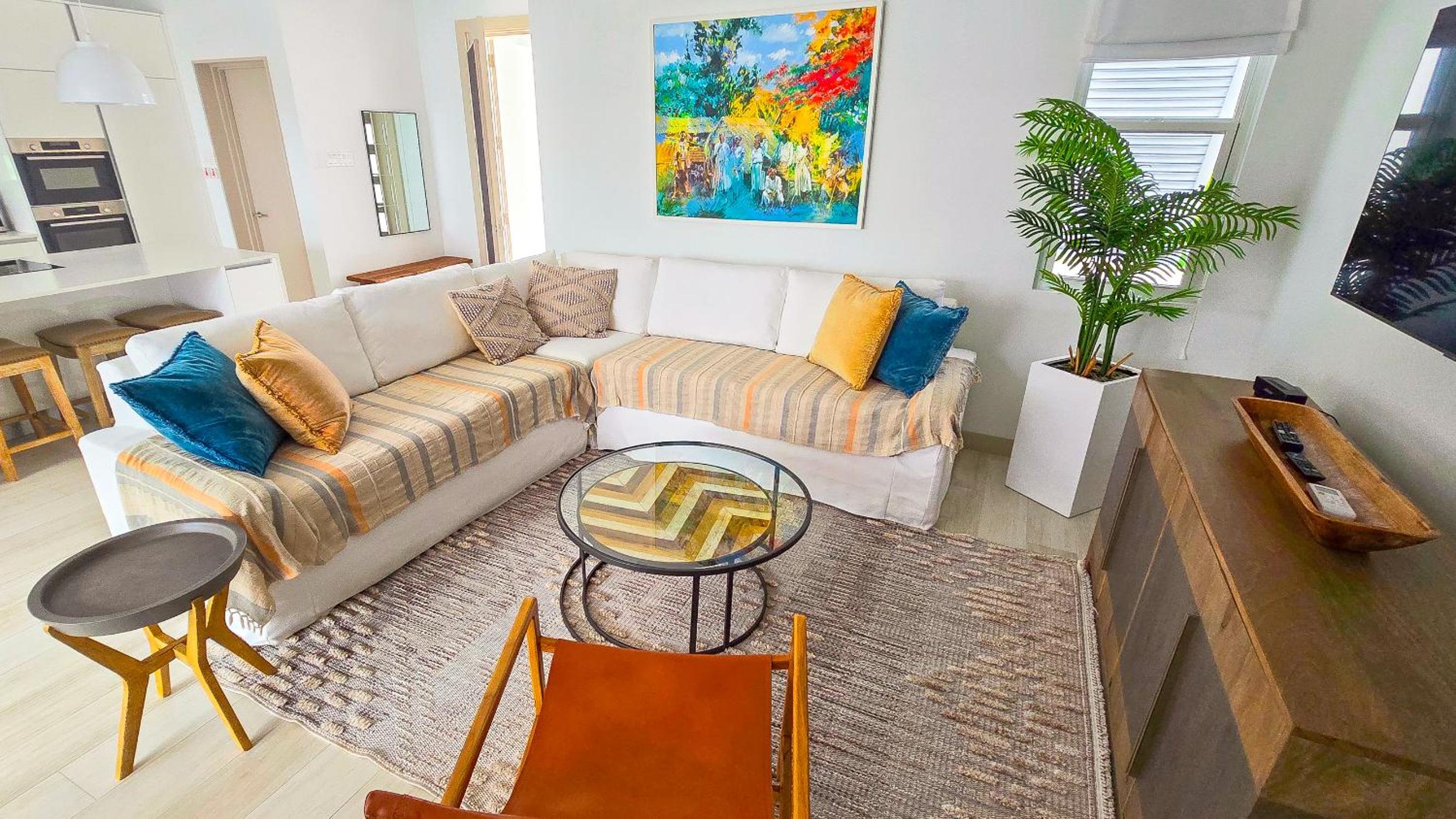 Colourful Serene 3BR Luxury Villa at Porters Place
