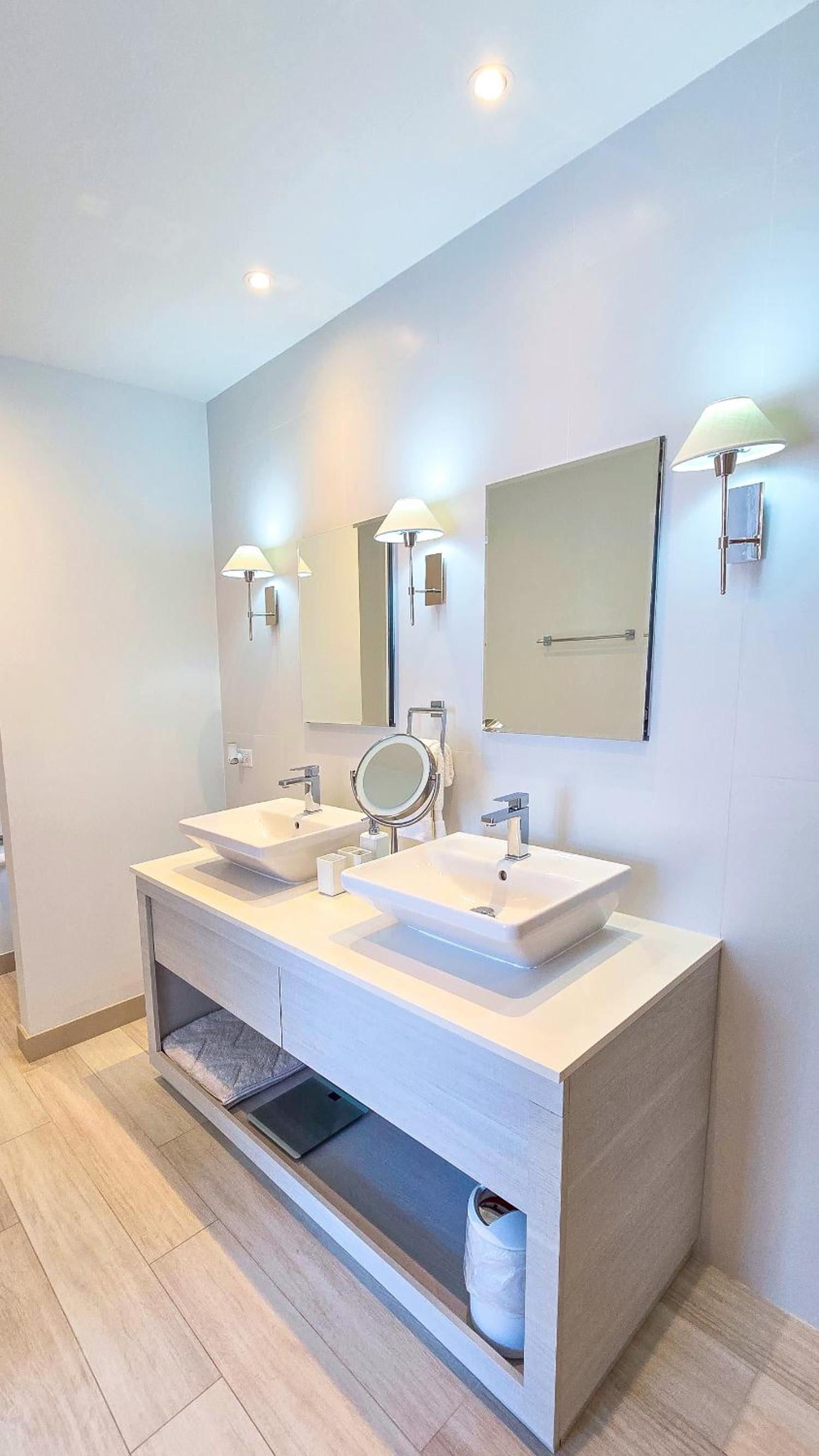 Colourful Serene 3BR Luxury Villa at Porters Place