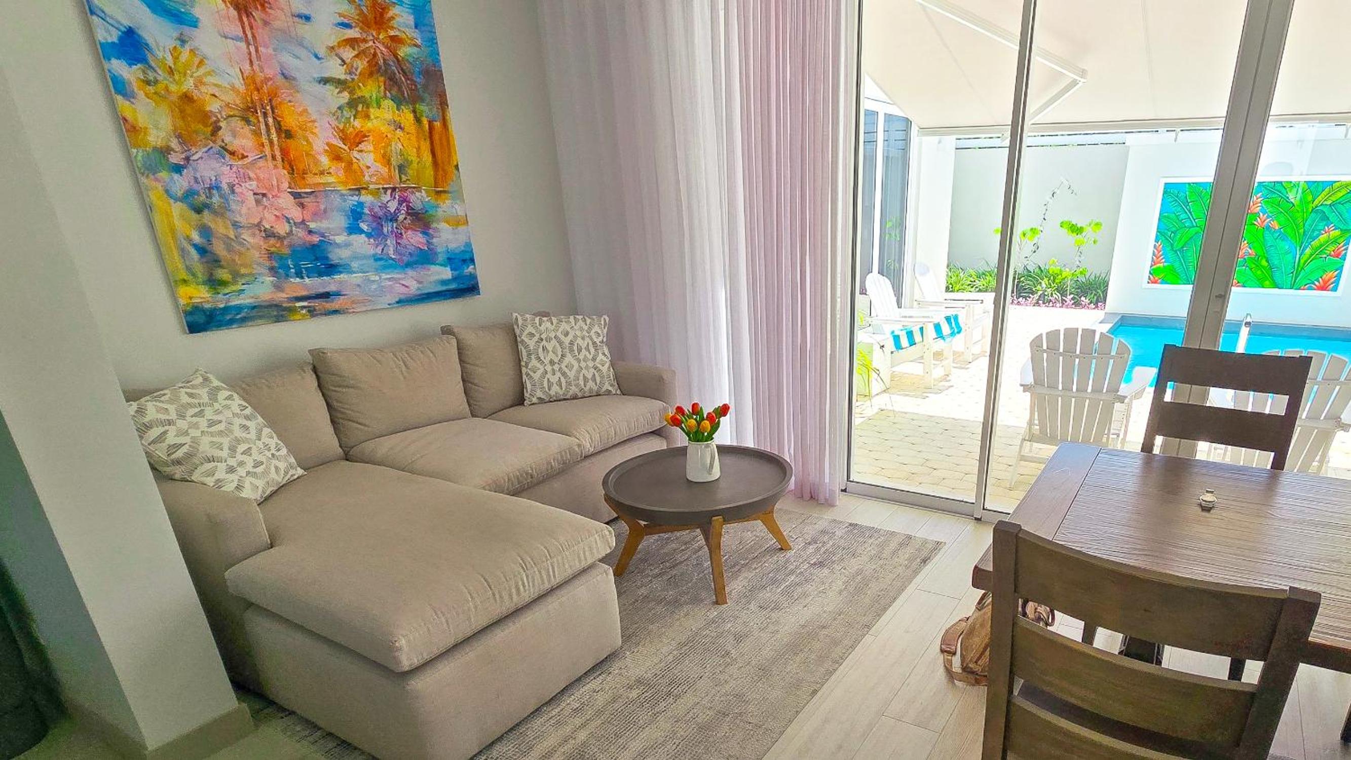 Colourful Serene 3BR Luxury Villa at Porters Place