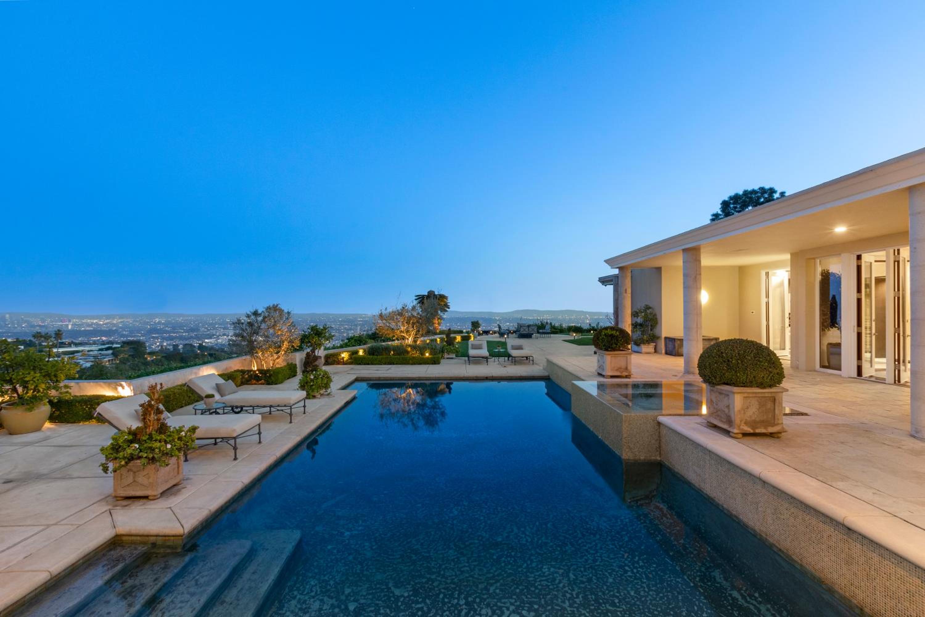 Trousdale Grand