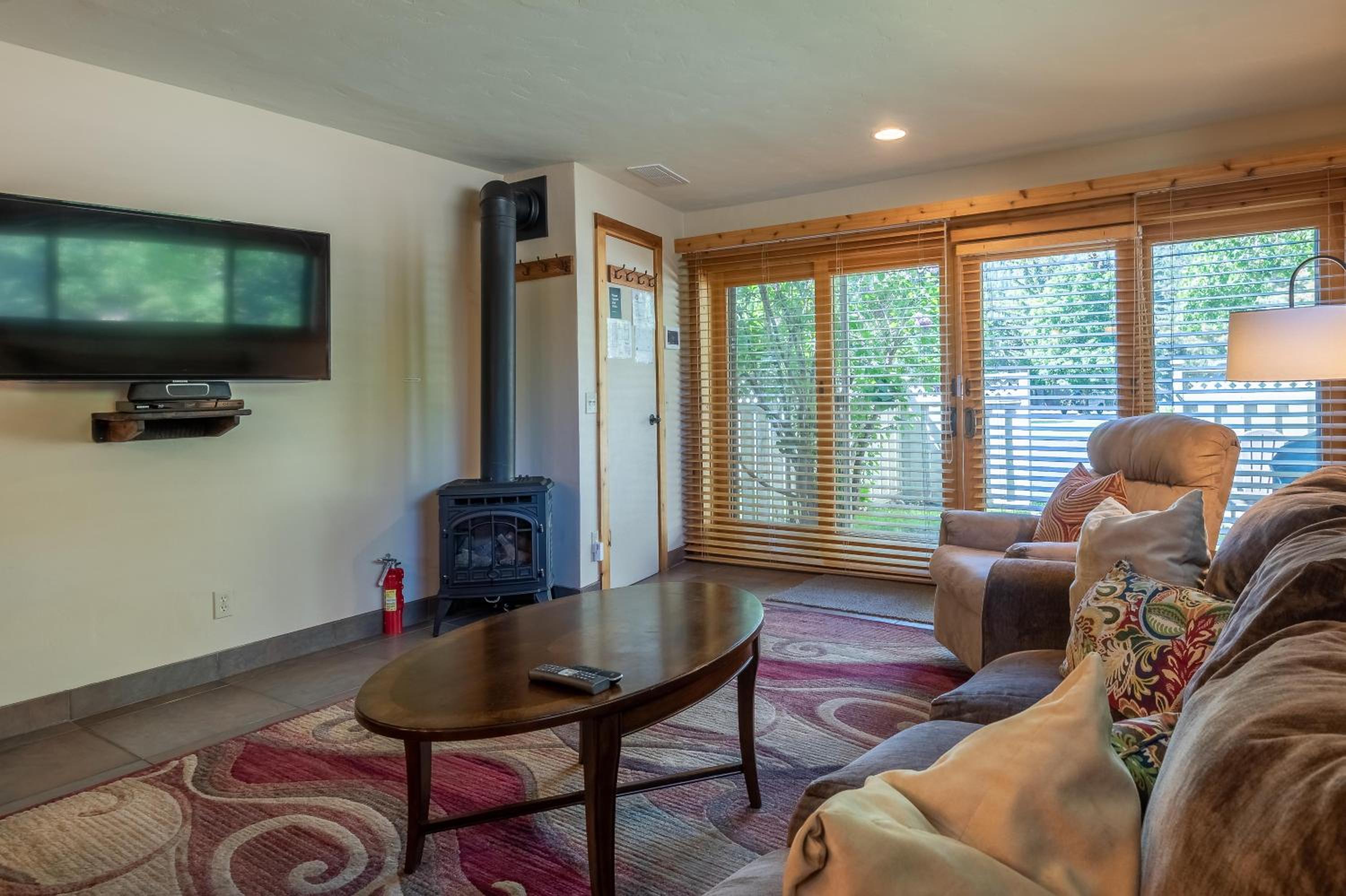 Ketchum Vacations - Alpine Villa Condo 1 - Property Image 3