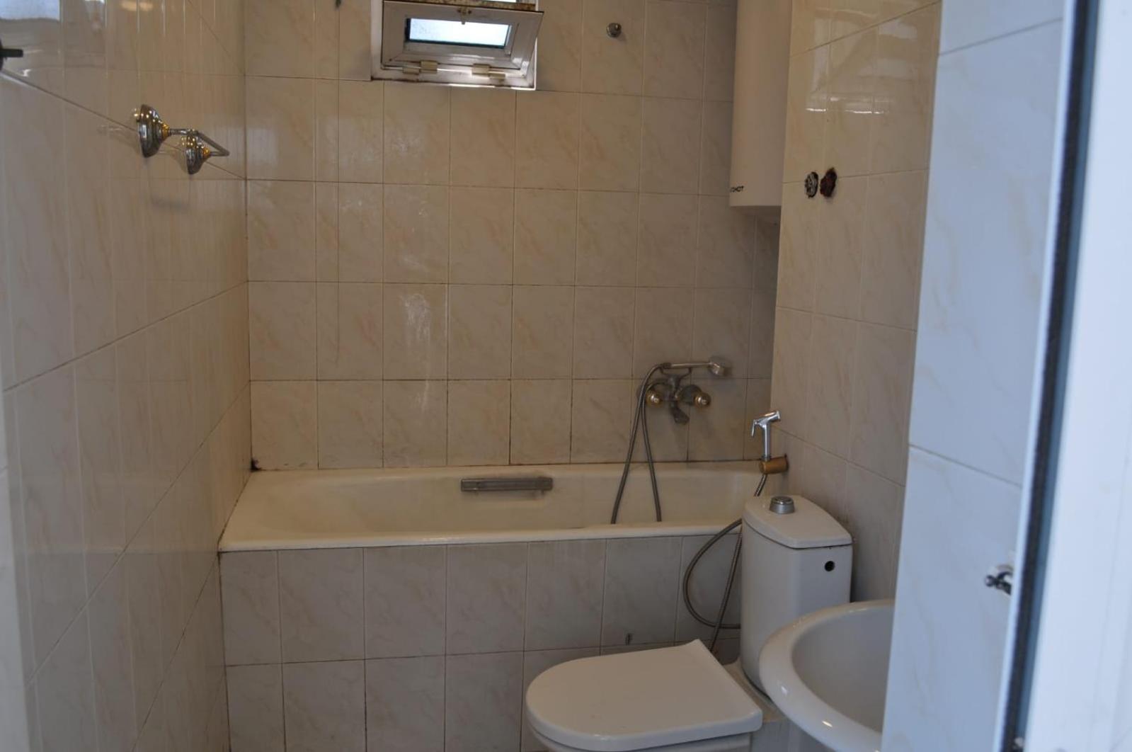 Double Gates Apartment