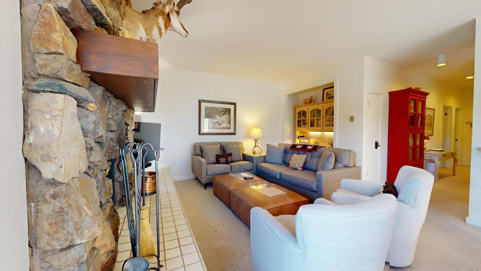 Ketchum Vacations - Wildflower Condo 662 - Property Image 2