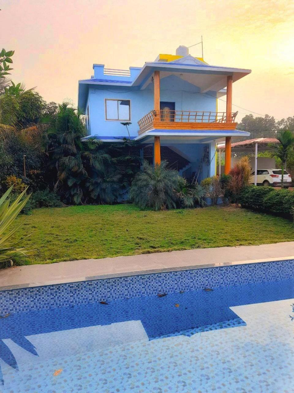 RIVERVIEW FARMHOUSE - resort & farmstay