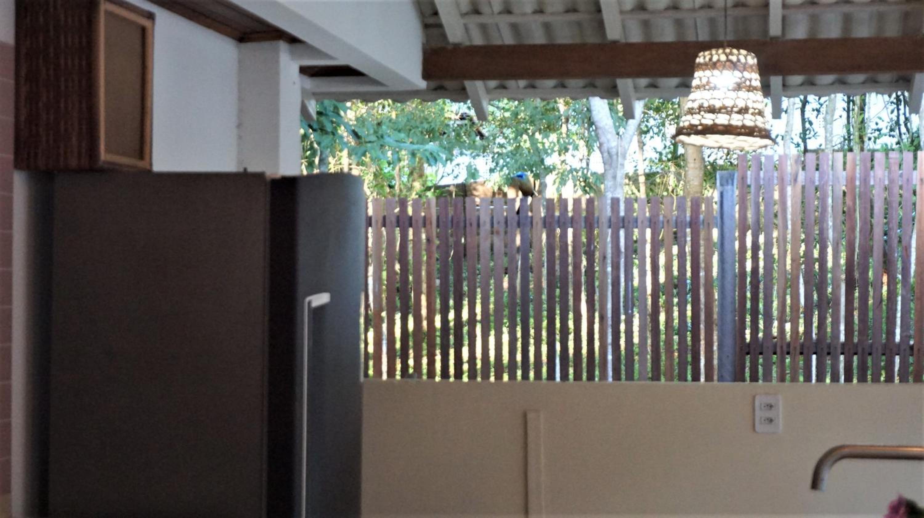 Alter e Estilo, 2 quartos amplos com Ar, 2 banheiros, cozinha completa, charme e conforto junto à Natureza e a 100 metros da praia do Lago Verde