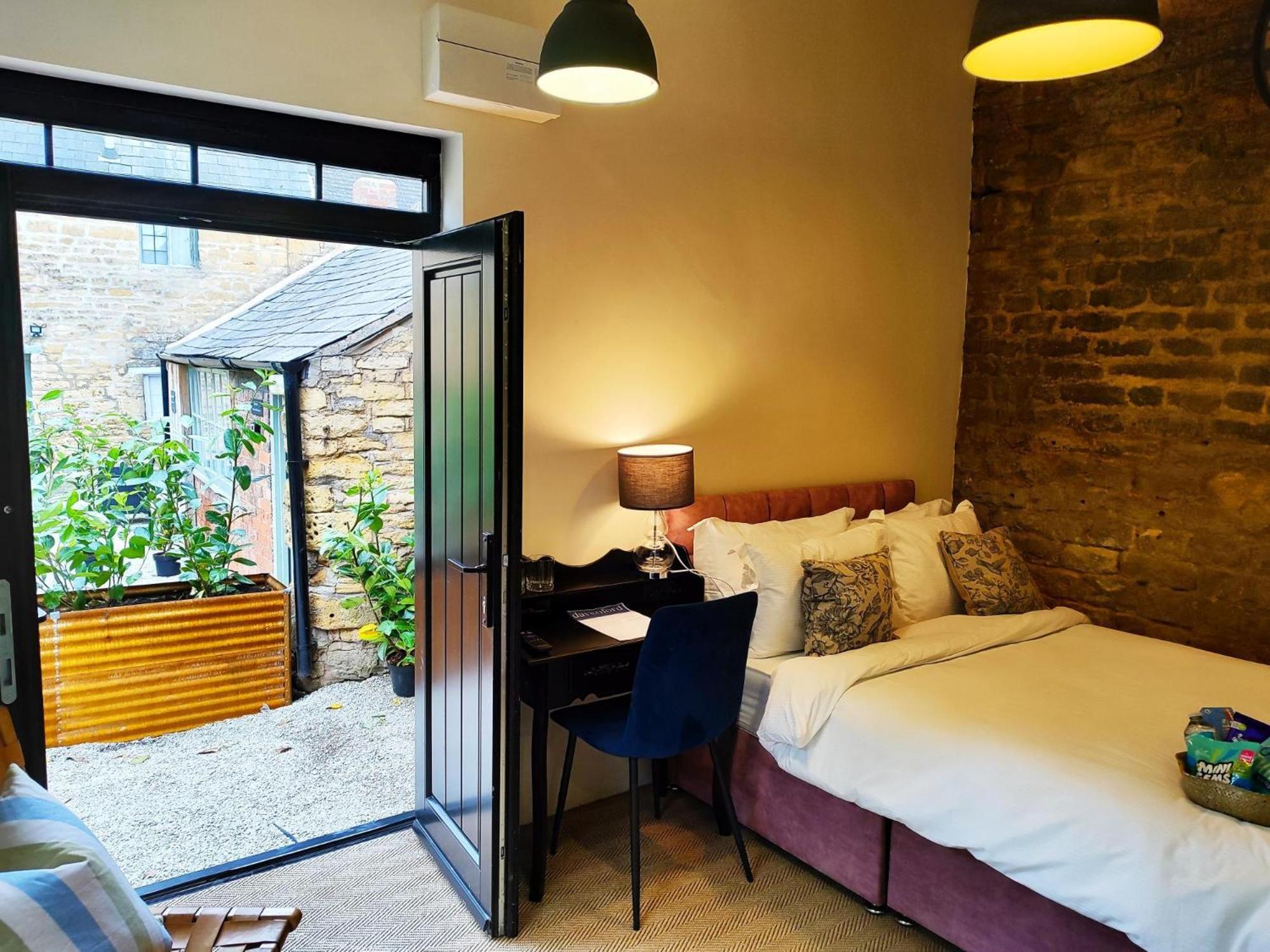 Cotswold Bankview