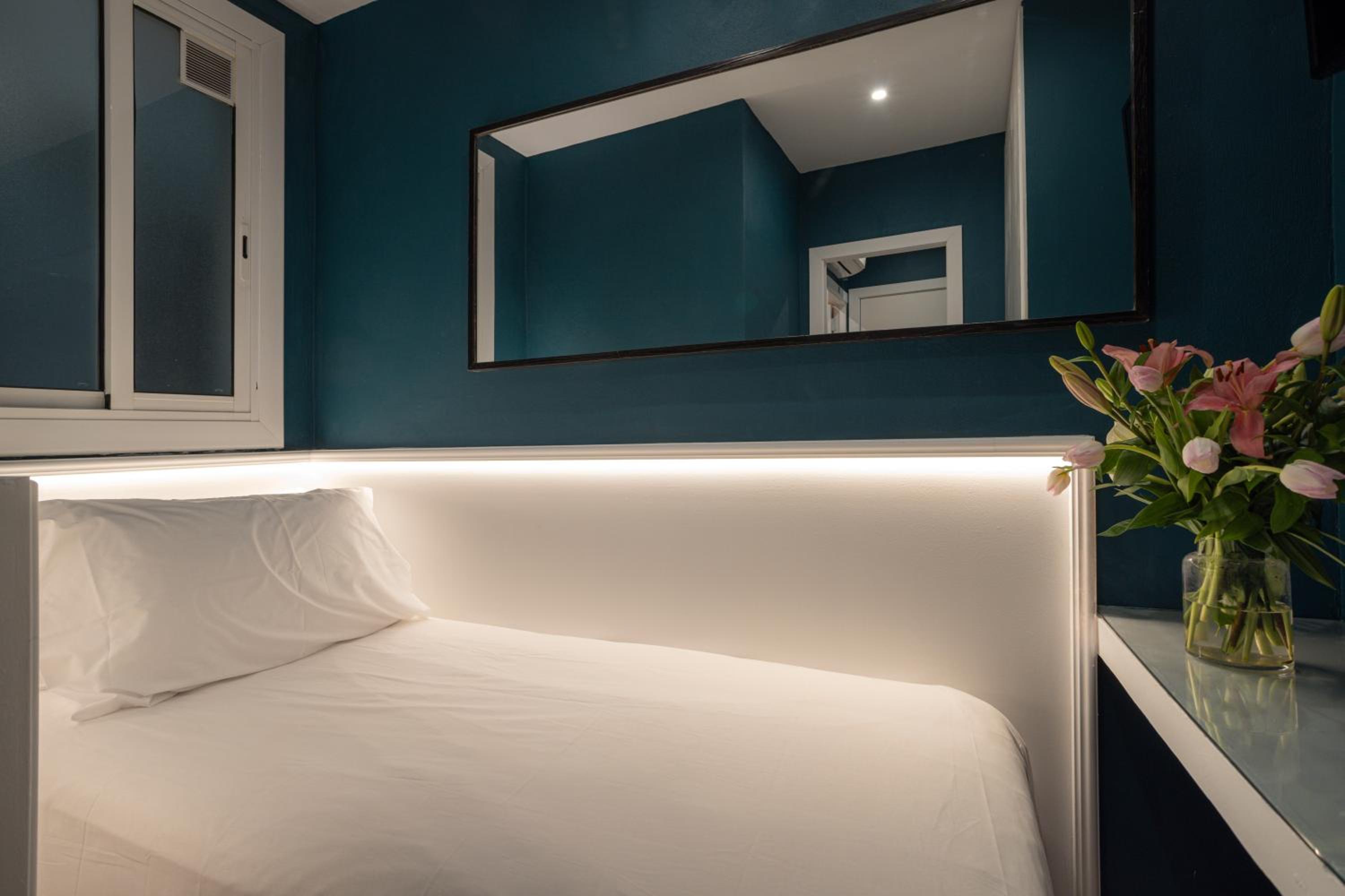 Hostal Sol y K