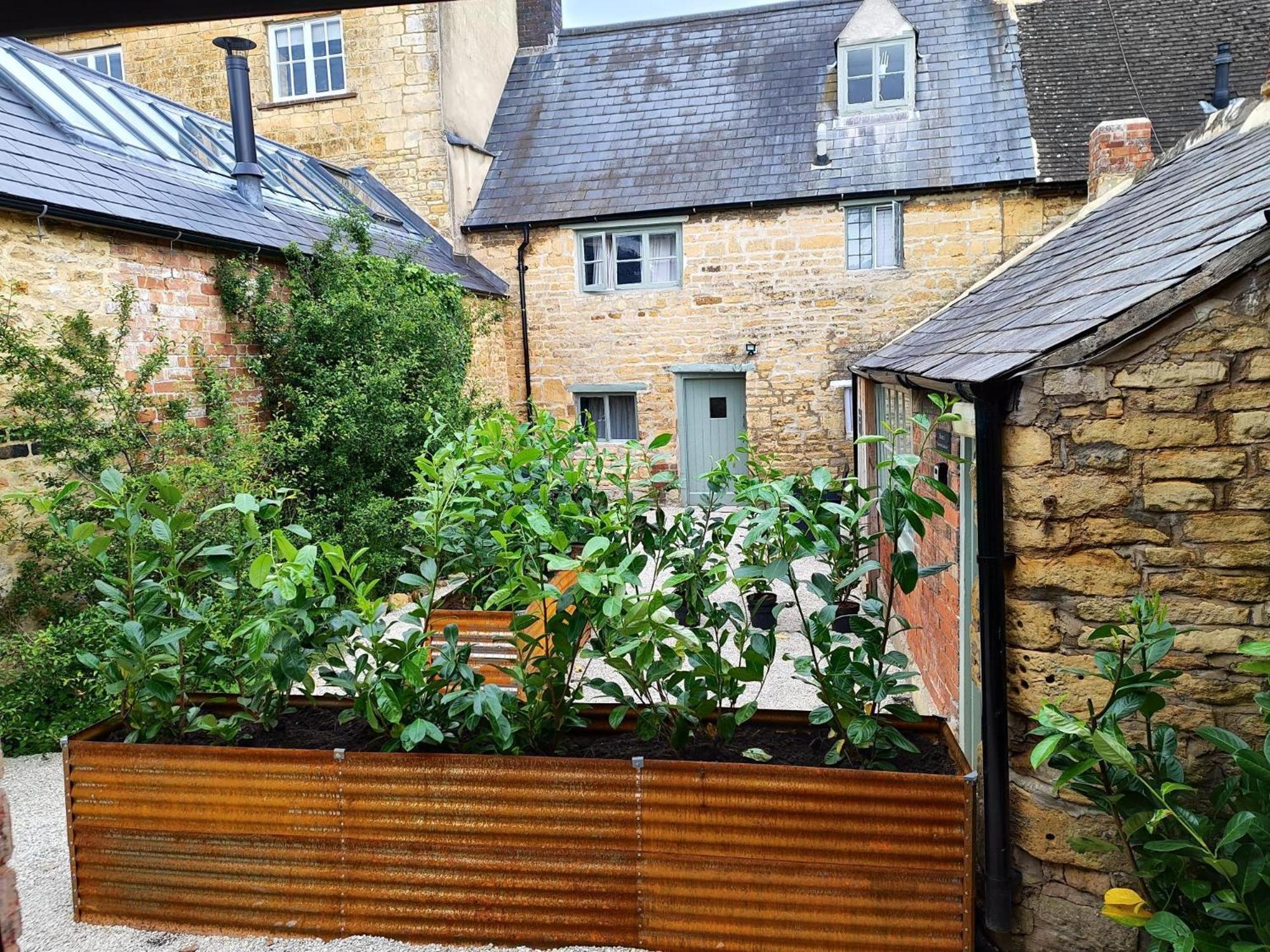 Cotswold Bankview