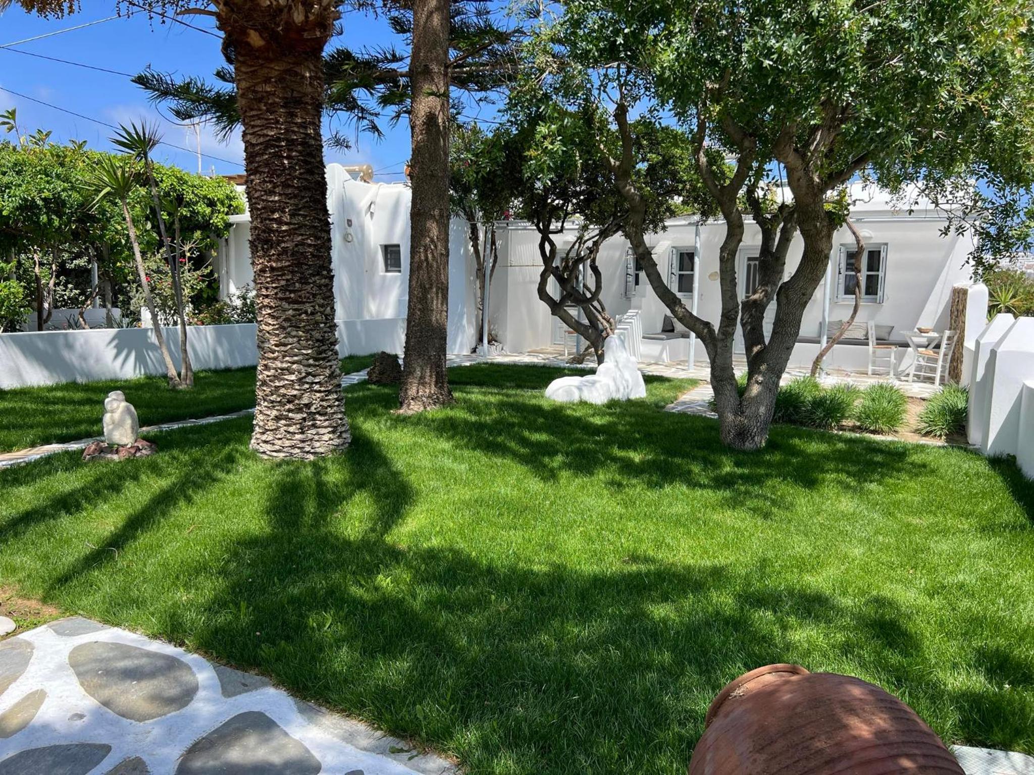 Flisvos Beach Garden