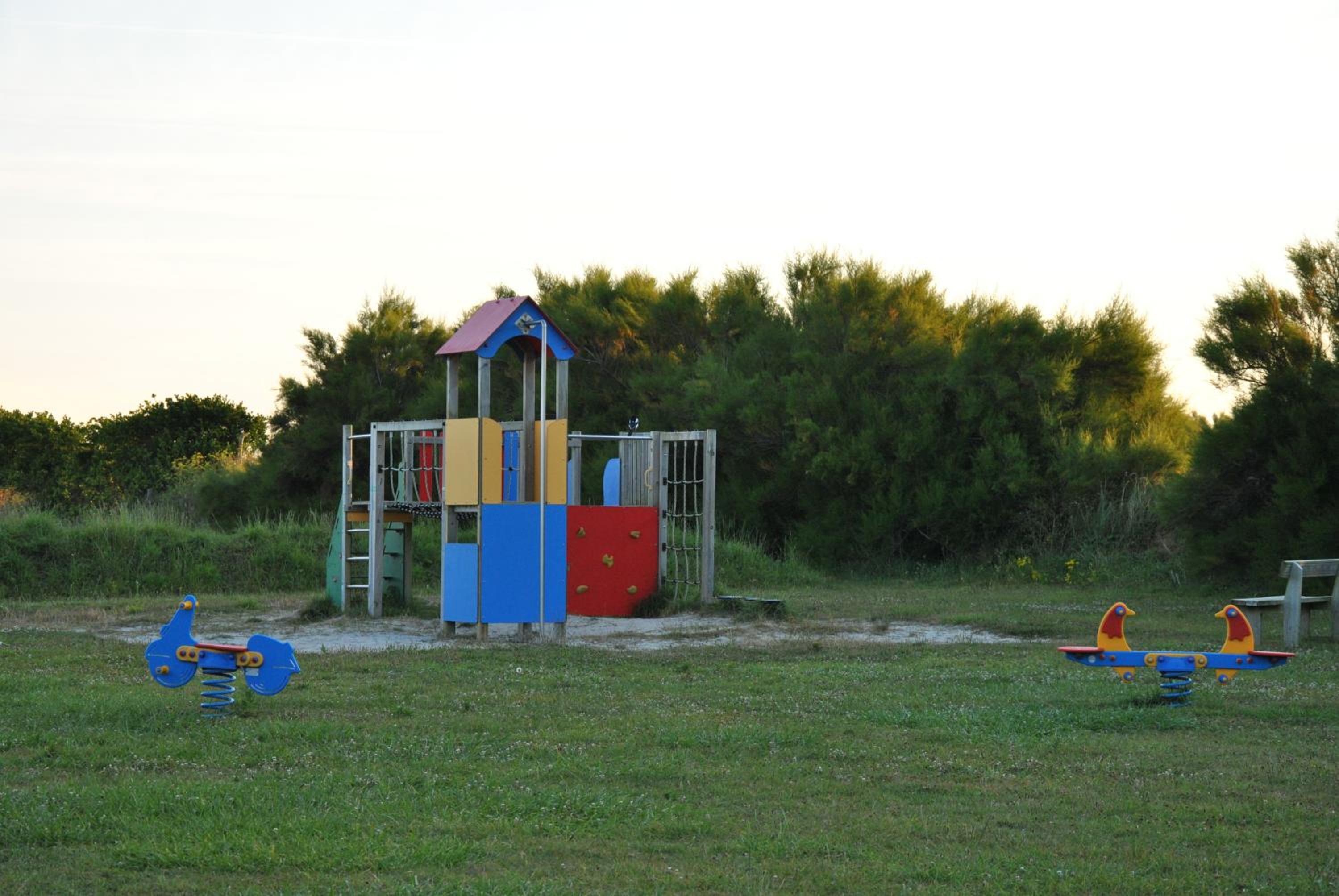 Photo 33