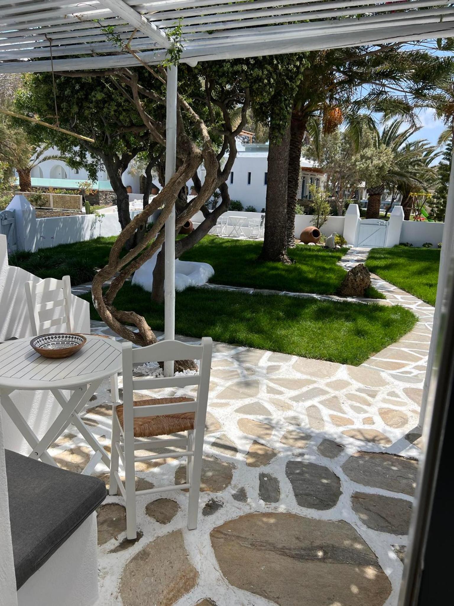 Flisvos Beach Garden