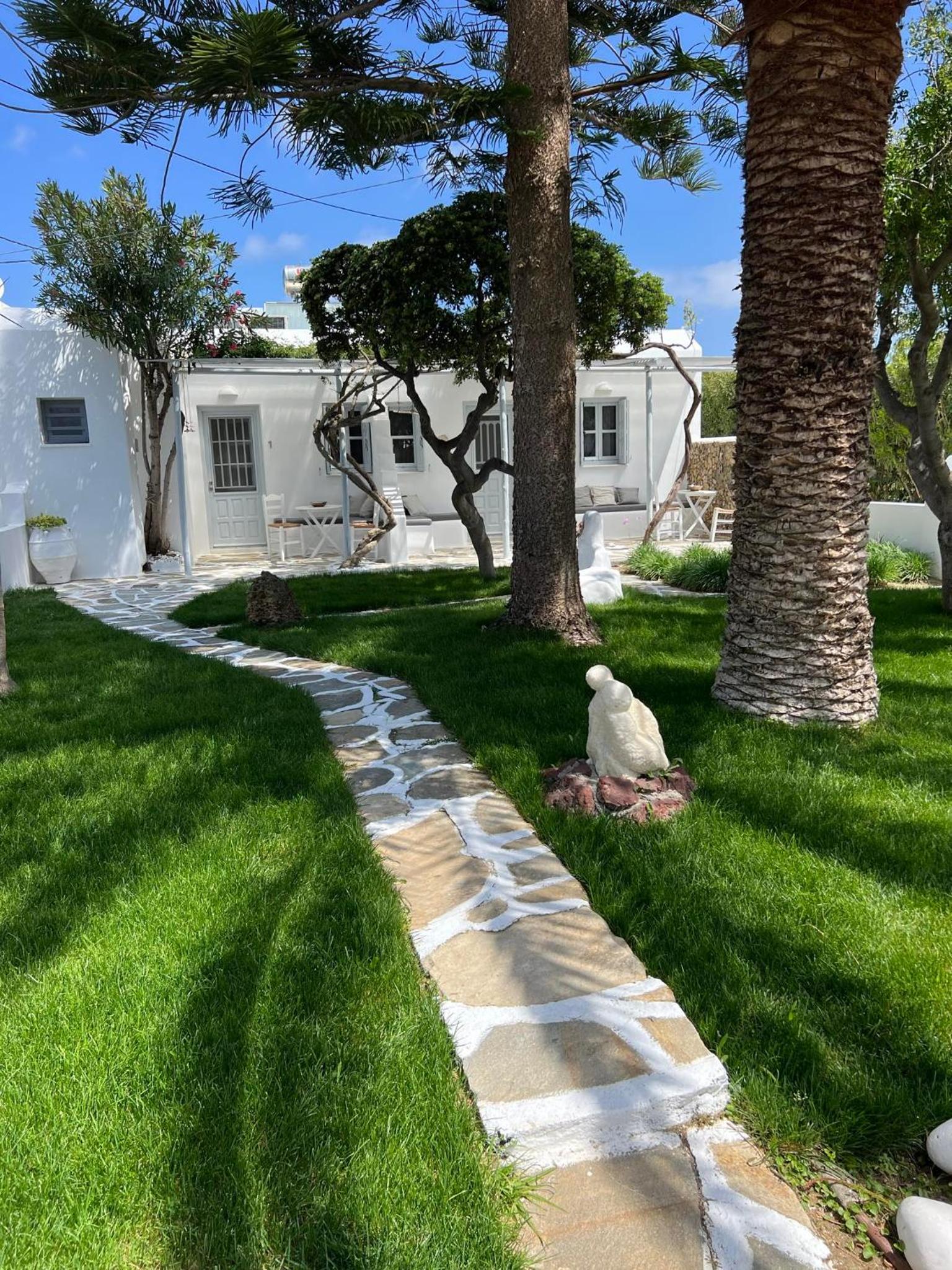 Flisvos Beach Garden