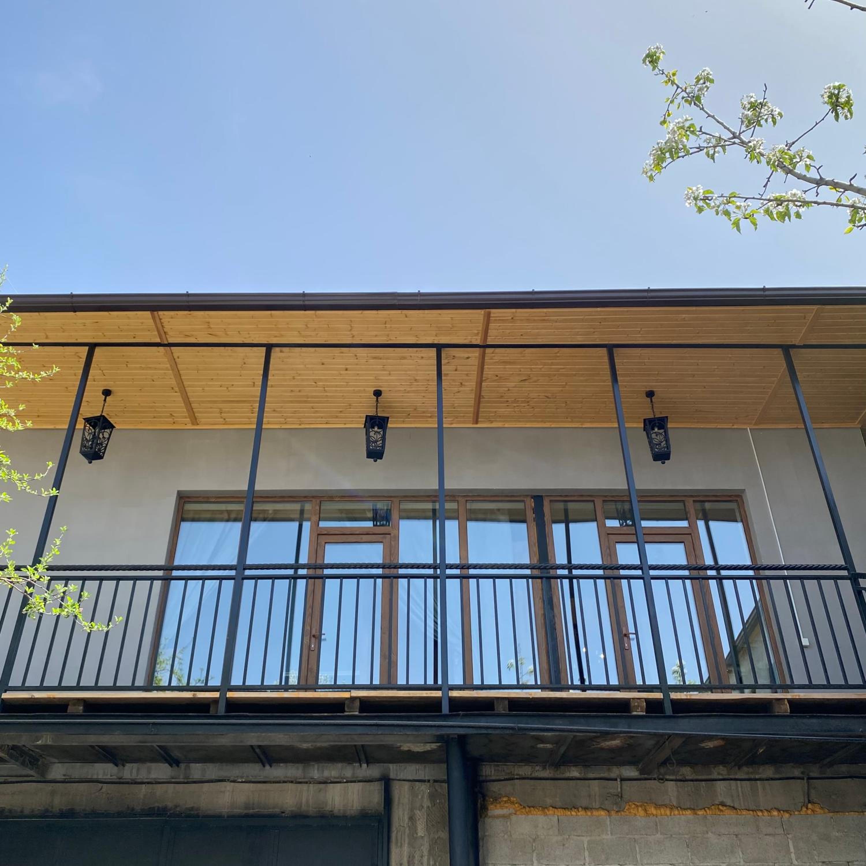 Nur Guest House