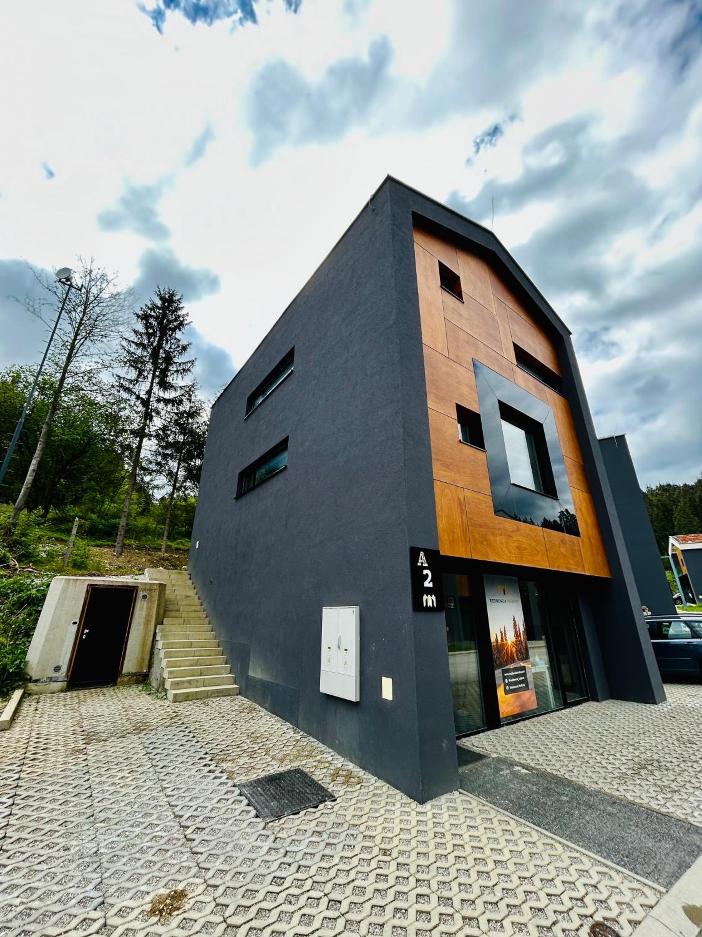Eliška Apartment - Modern Family Loft Apartment direct on ski slope and forest