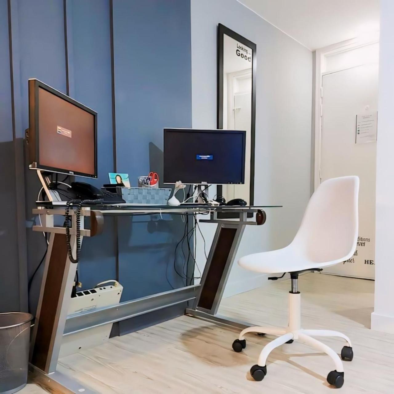 Executive Suite - Top Rated Stay - Comfort & Location