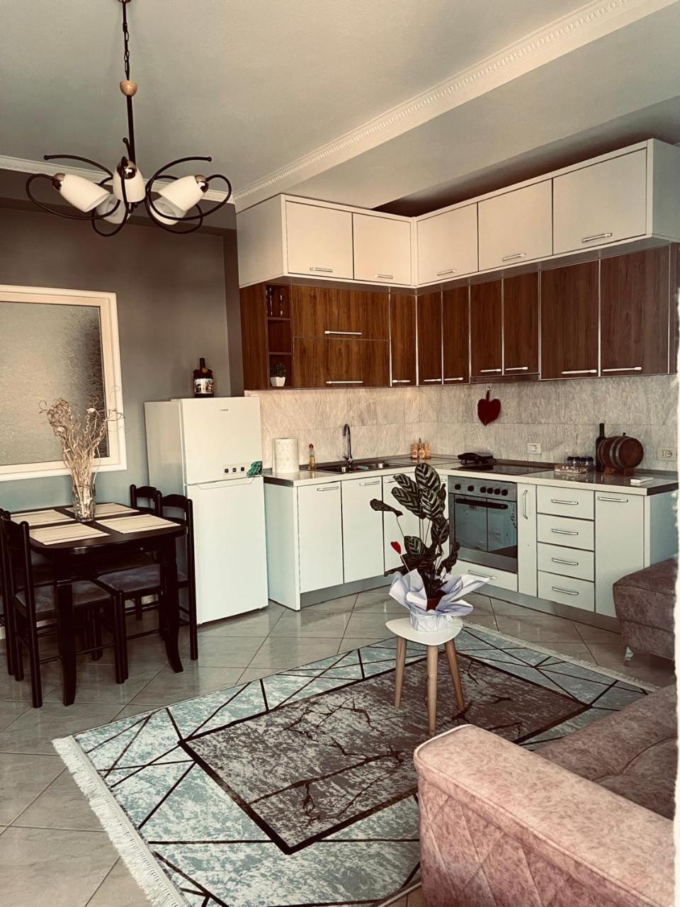 Contemporary & Cozy Apartment Berat