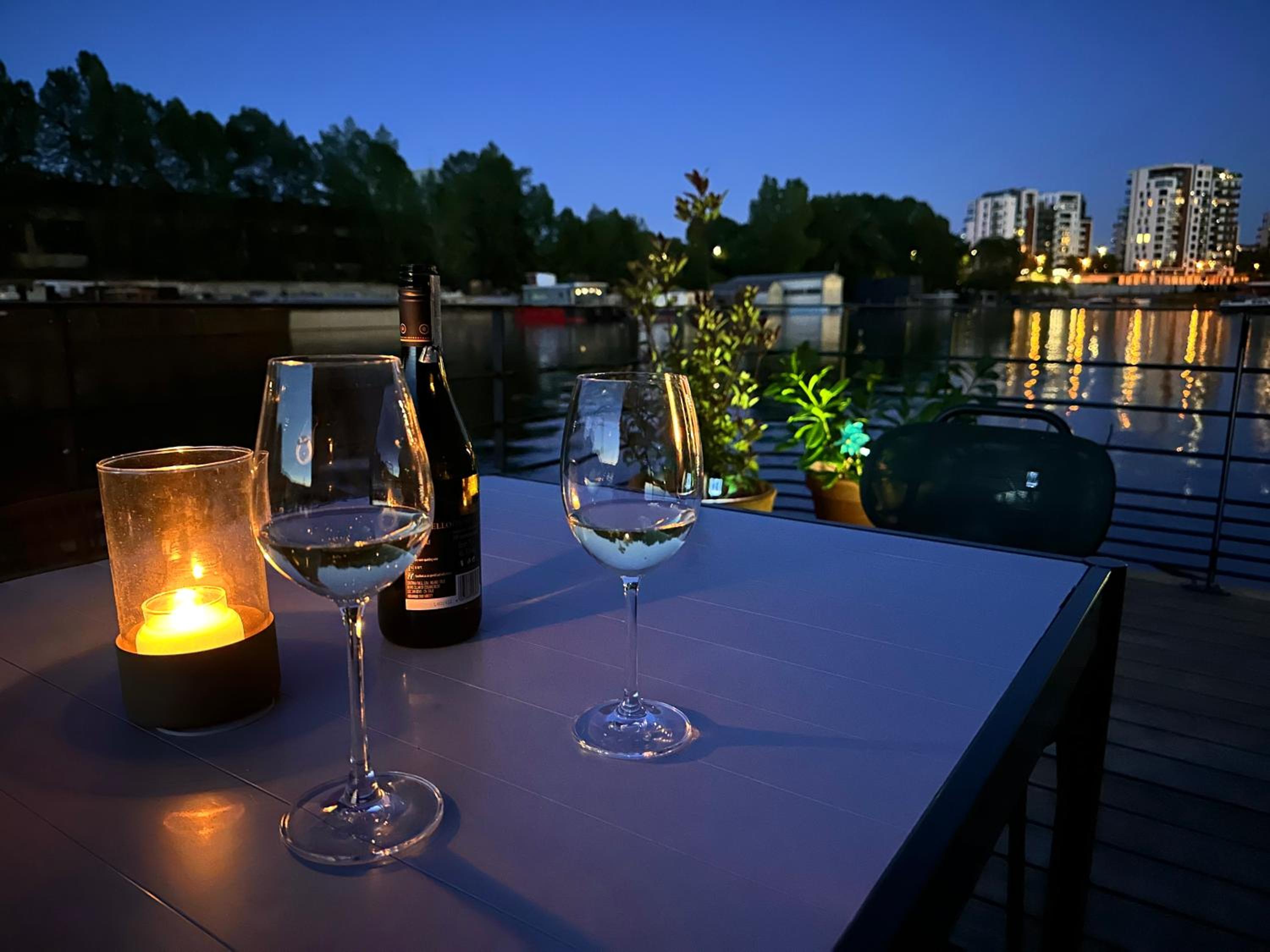 One of the kind Prague Houseboat Experience +BOAT