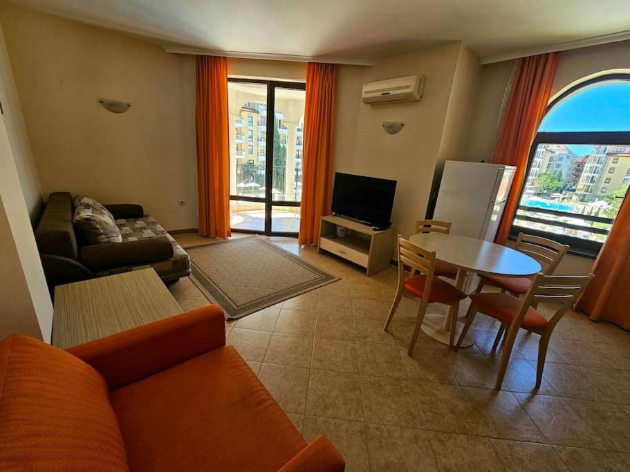 Apartment Lilou - 3 pools, SPA, gym, playgrounds