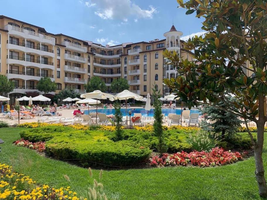 Apartment Lilou - 3 pools, SPA, gym, playgrounds