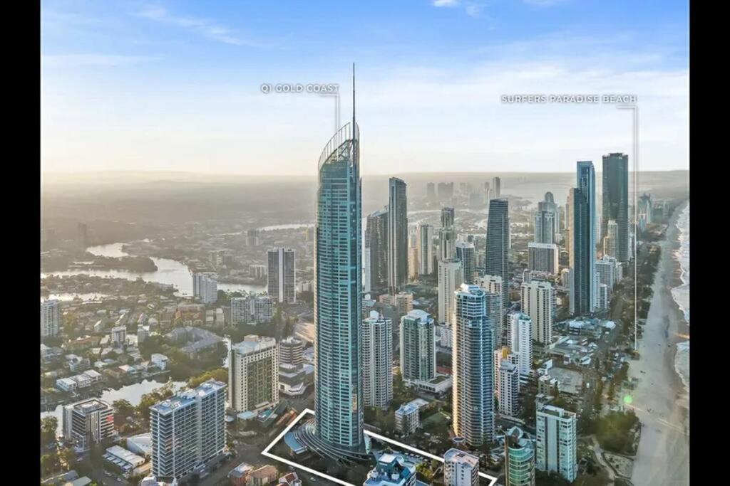 Level 36 Skyline View Lux Private Apartment - 2BR 1B 1C