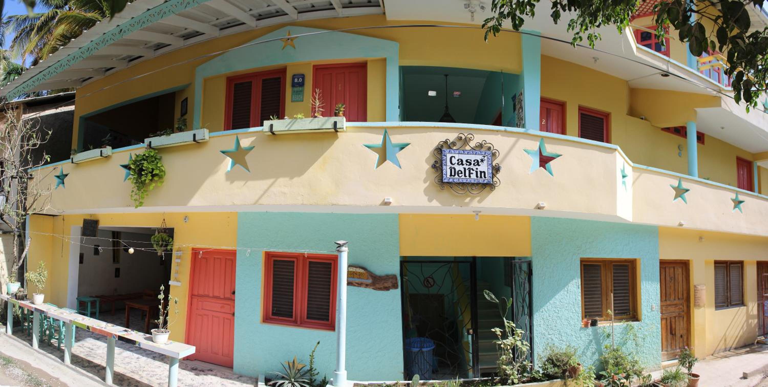 Casa Delfin Guest House