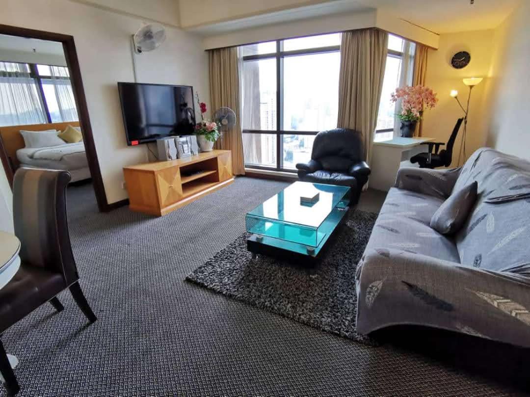 NS Golden Suites at Times Square
