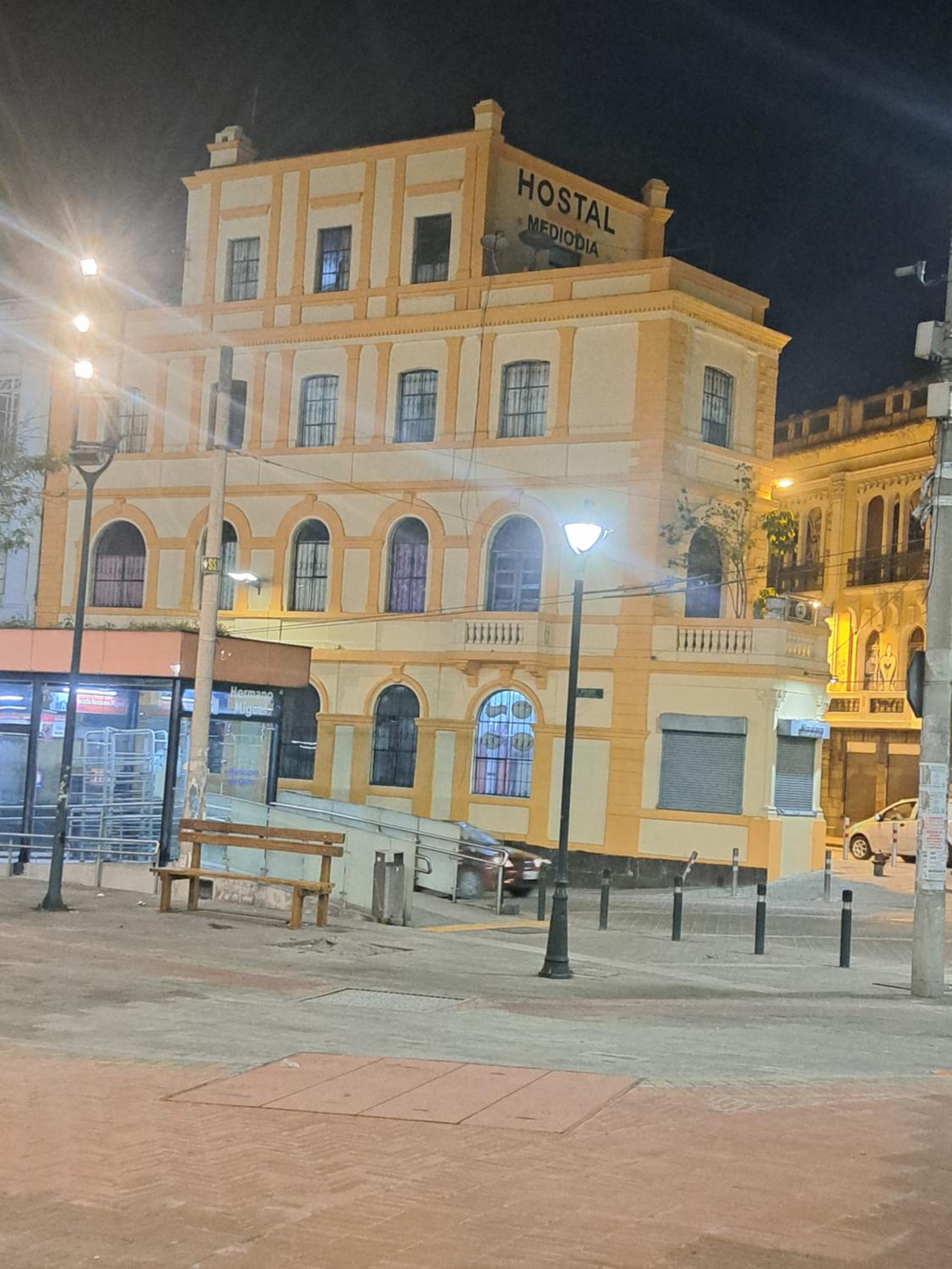 Hostal Mediodia