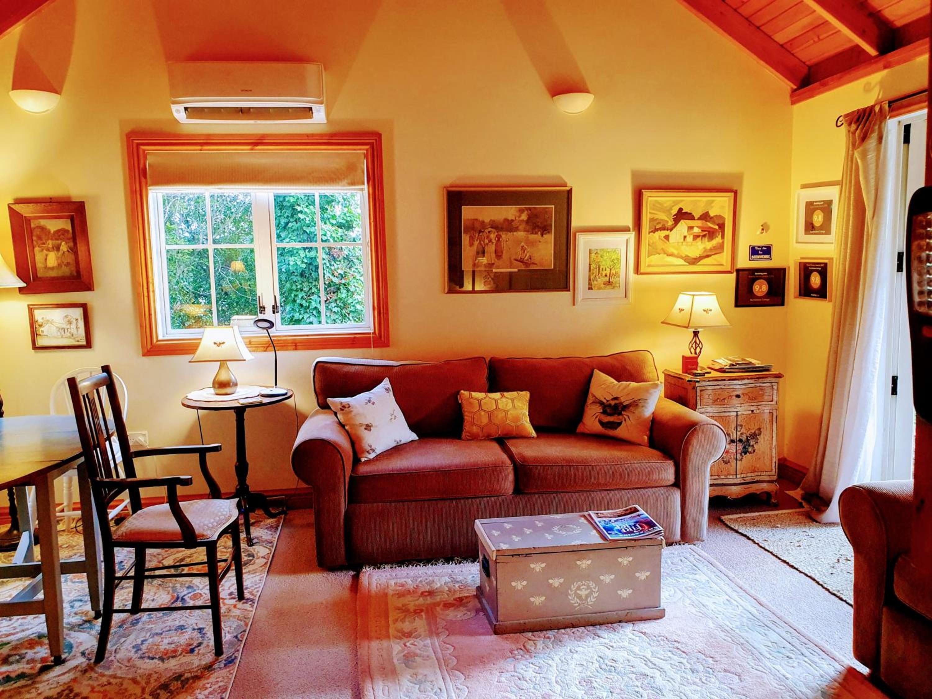 Bumblebee Cottage view 5