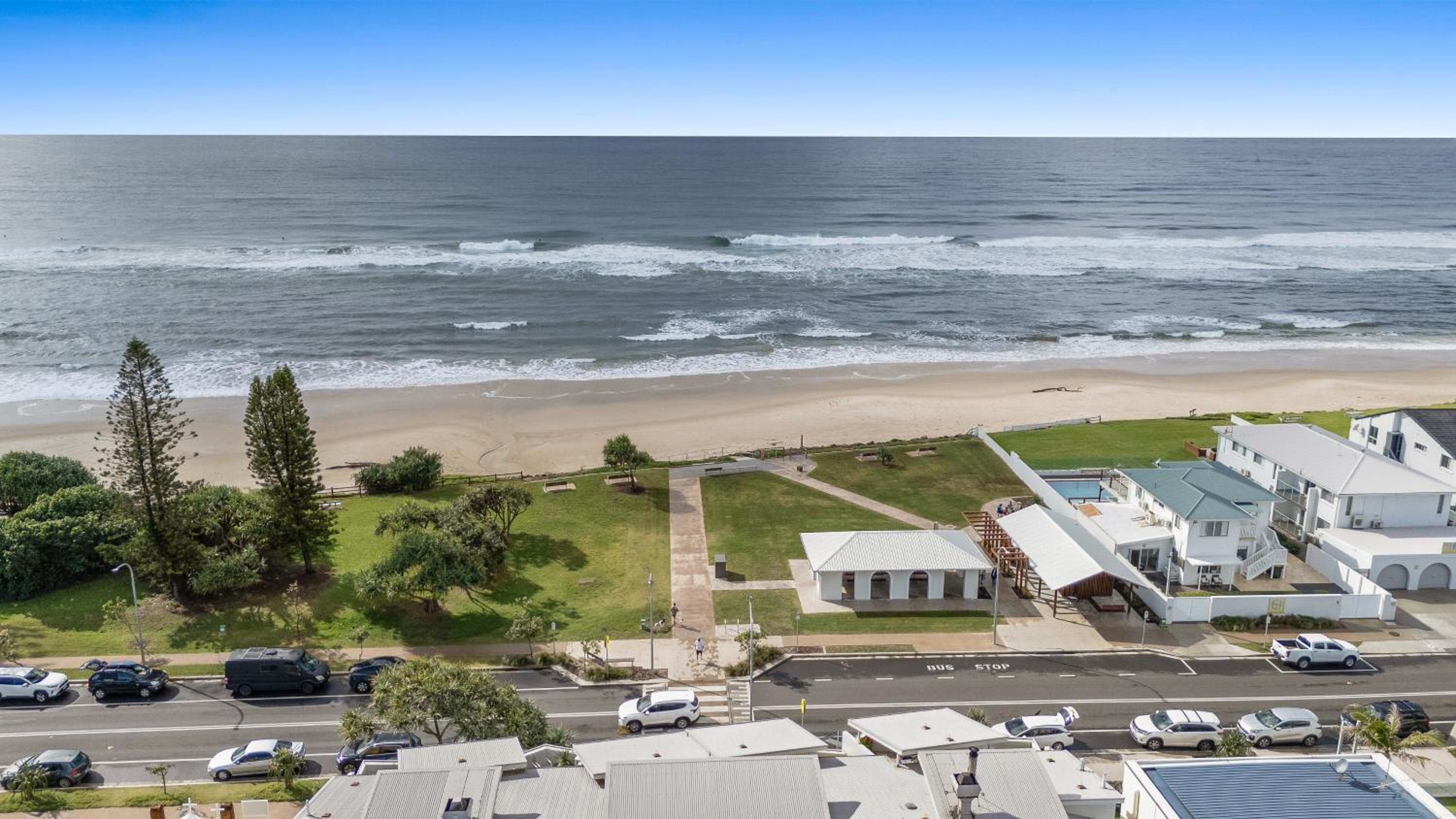 Lennox Head Waves Beachfront Penthouse