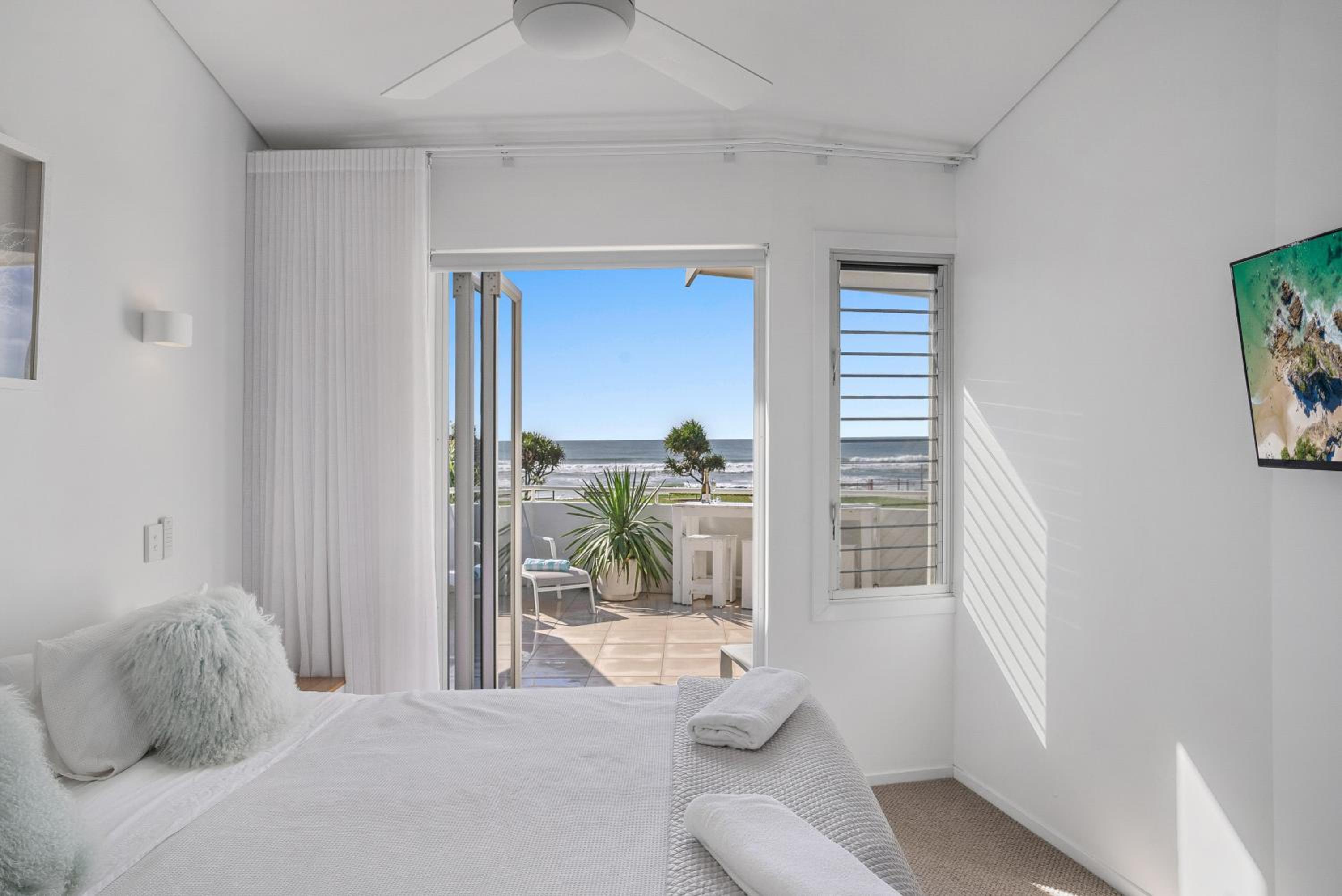 Lennox Head Waves Beachfront Penthouse
