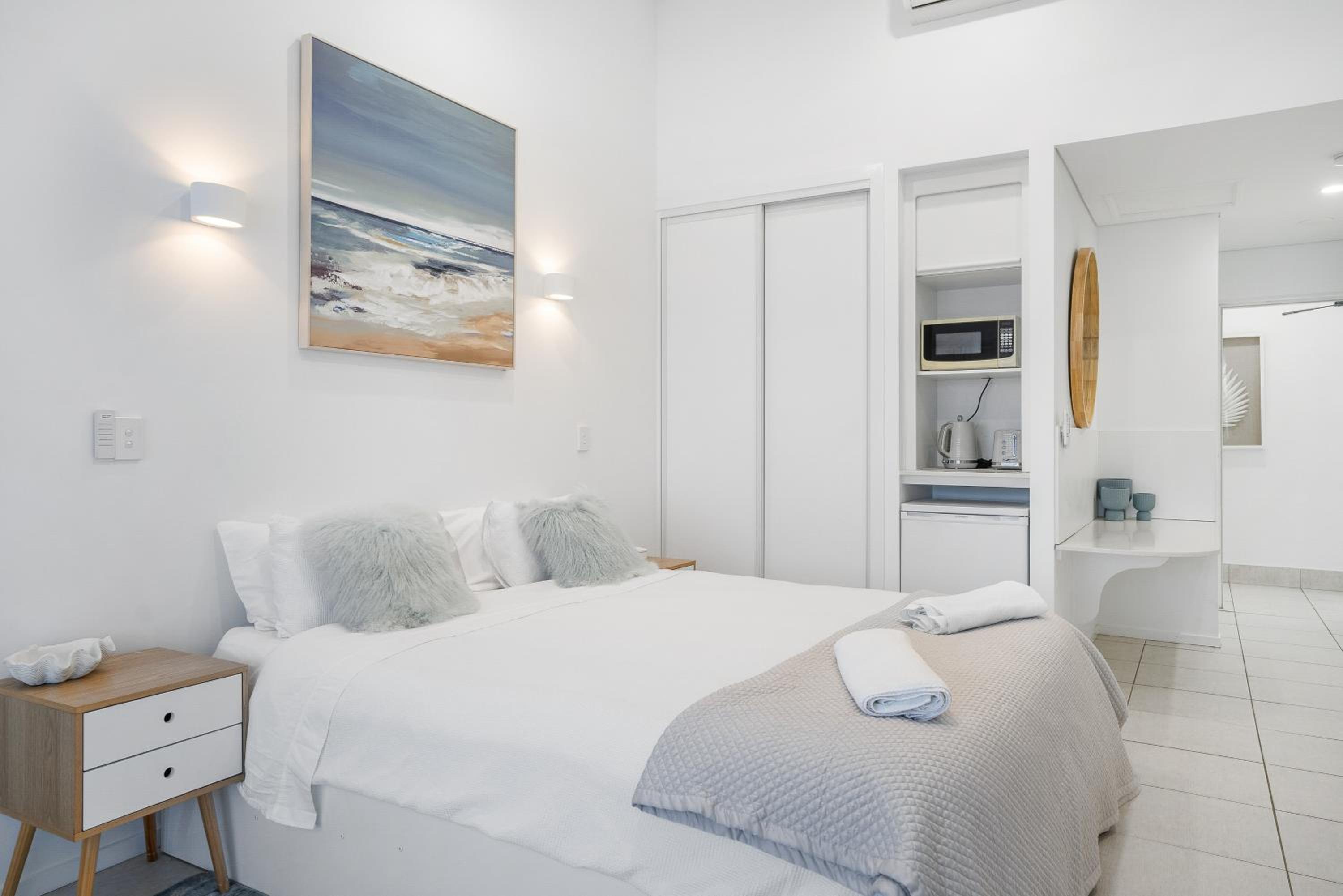 Lennox Head Waves Beachfront Penthouse