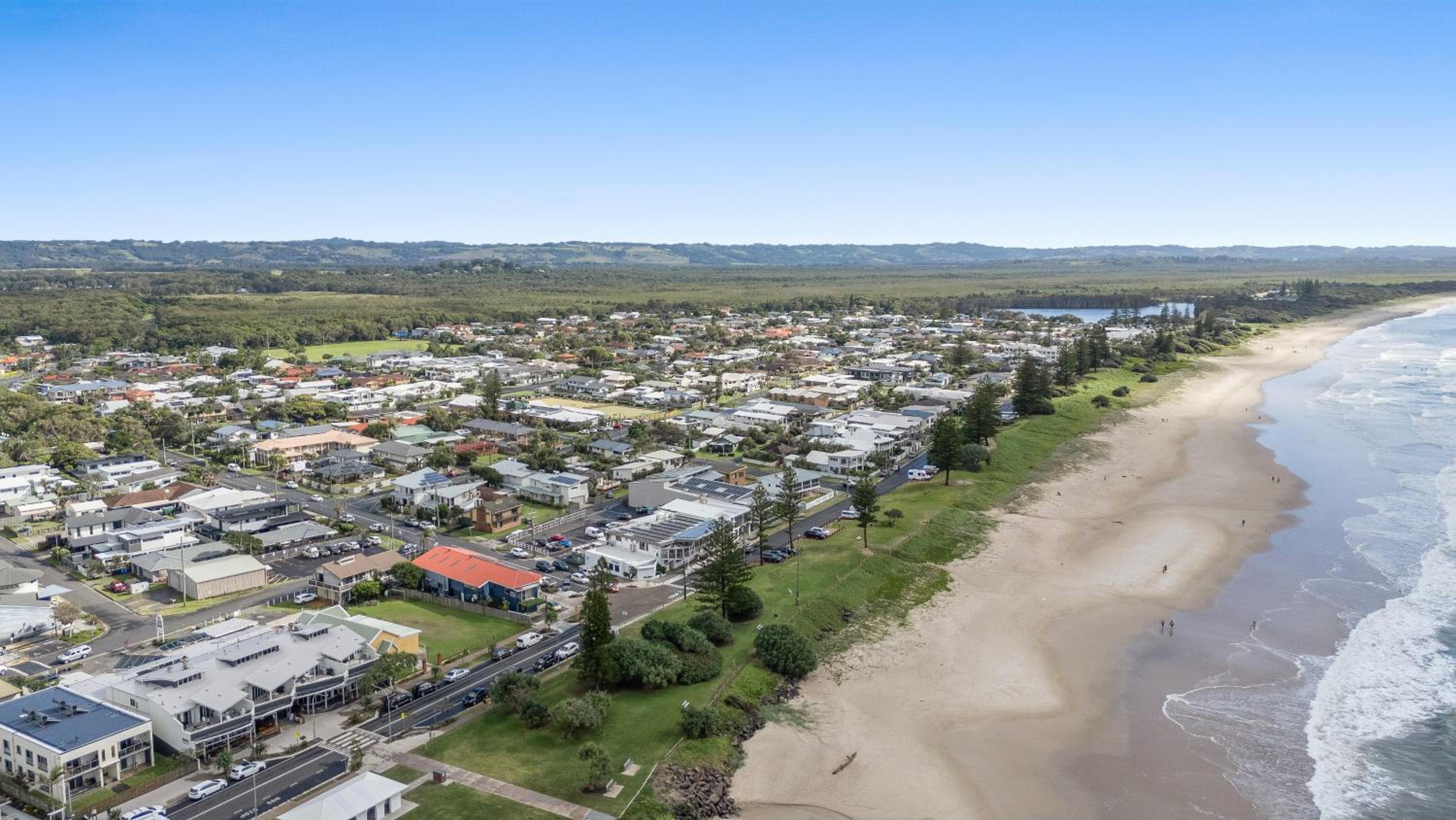Lennox Head Waves Beachfront Penthouse