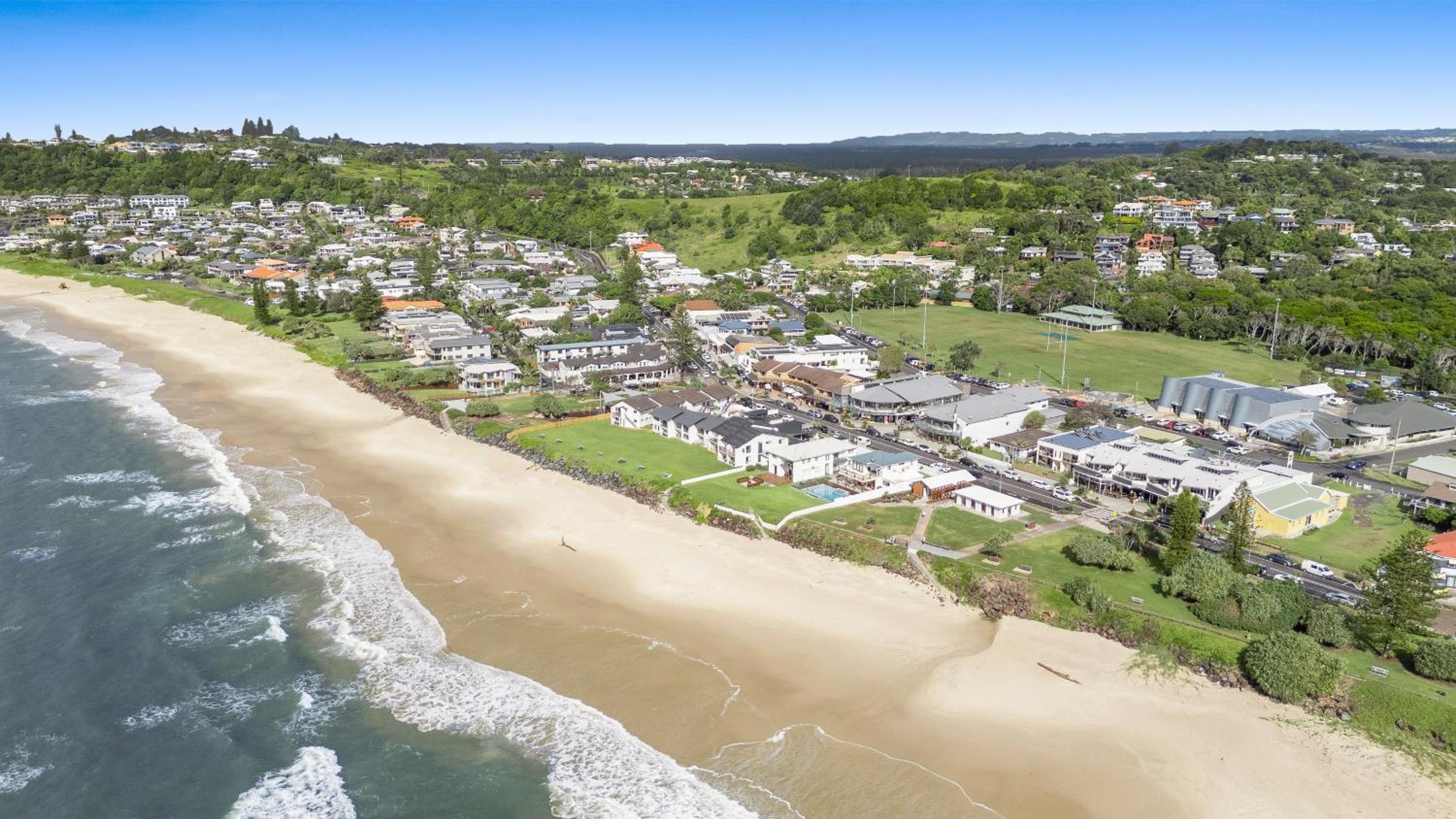 Lennox Head Waves Beachfront Penthouse