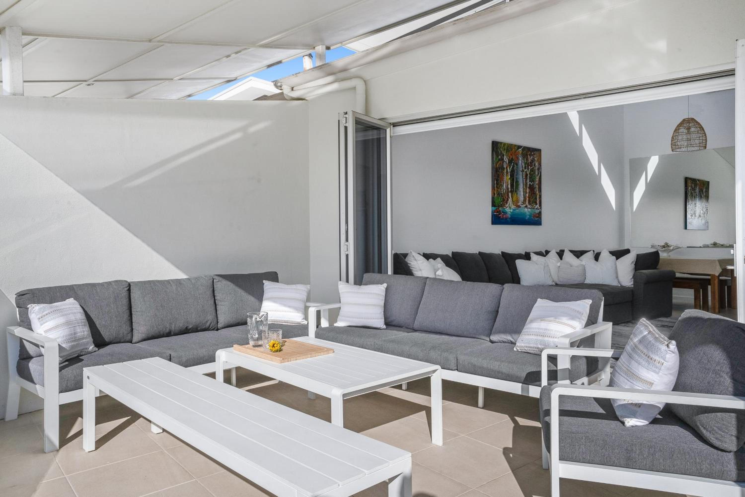Lennox Head Waves Beachfront Penthouse