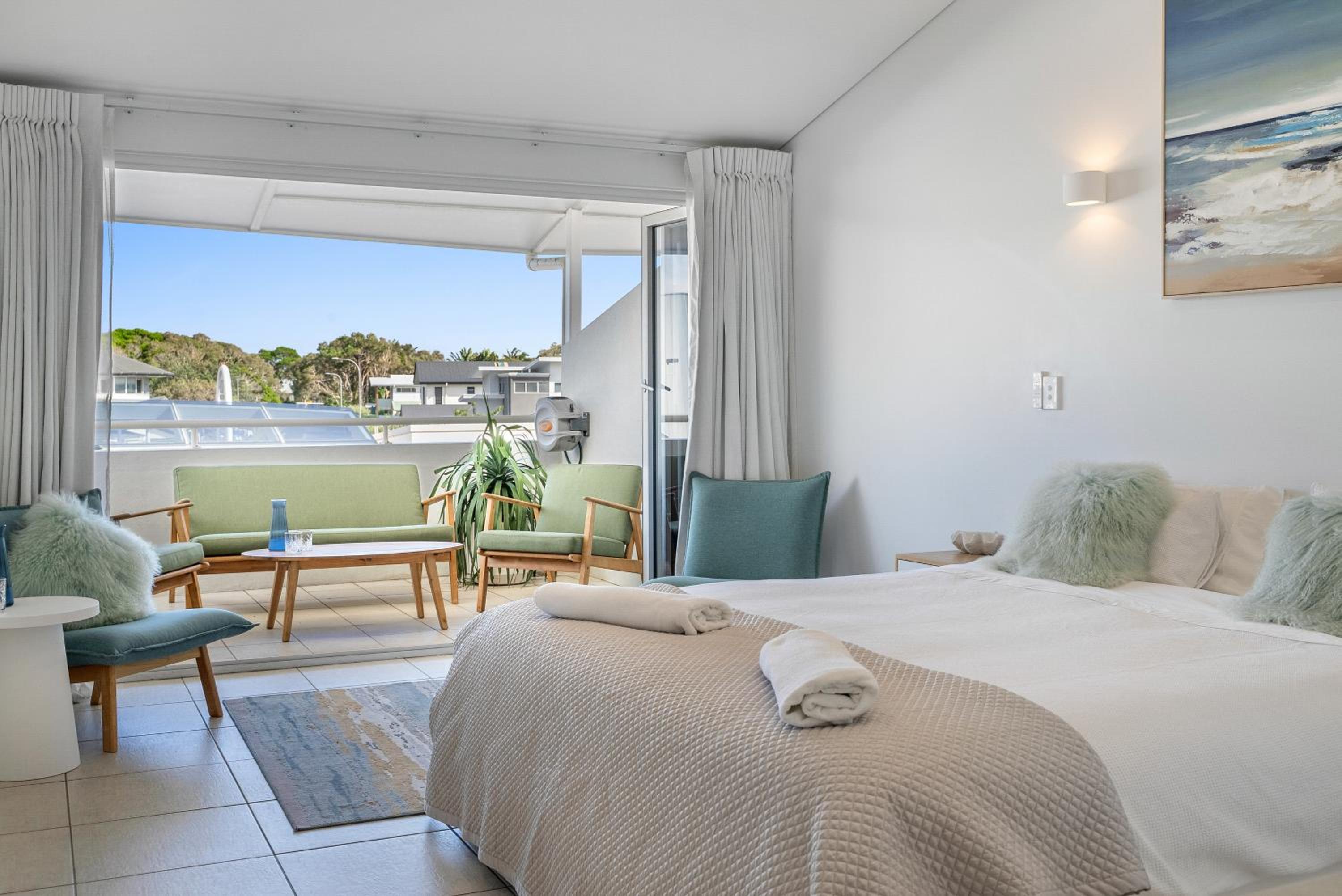 Lennox Head Waves Beachfront Penthouse