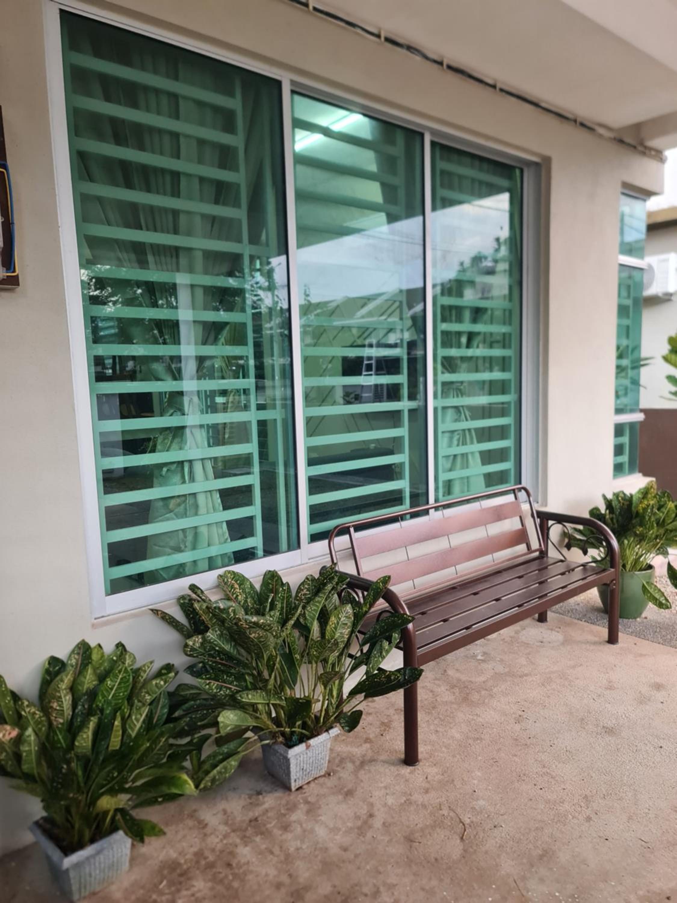 Homestay Qasrina Semi D 4 Bilik view 3