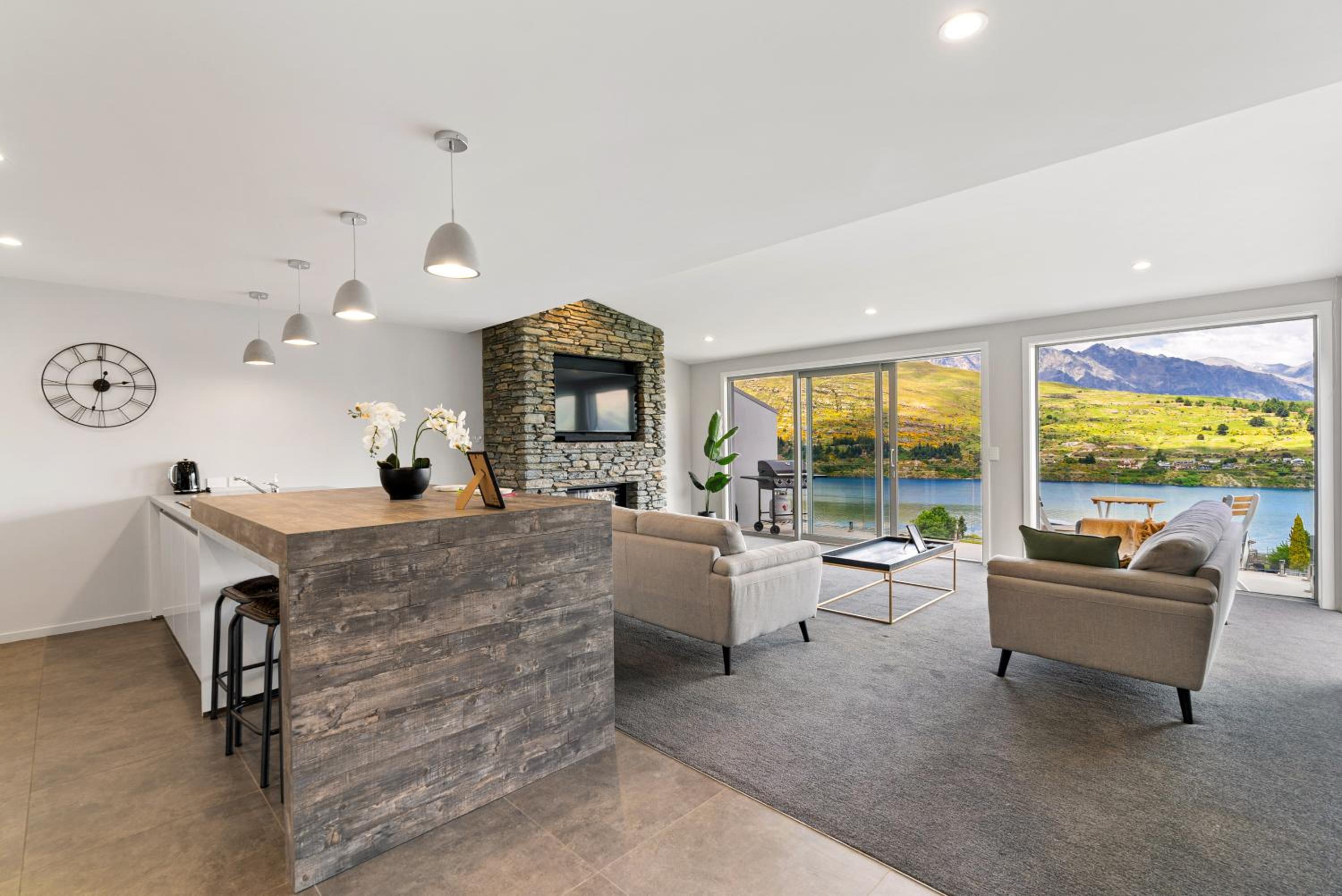 Alpine Retreat - Panoramic Views view 4