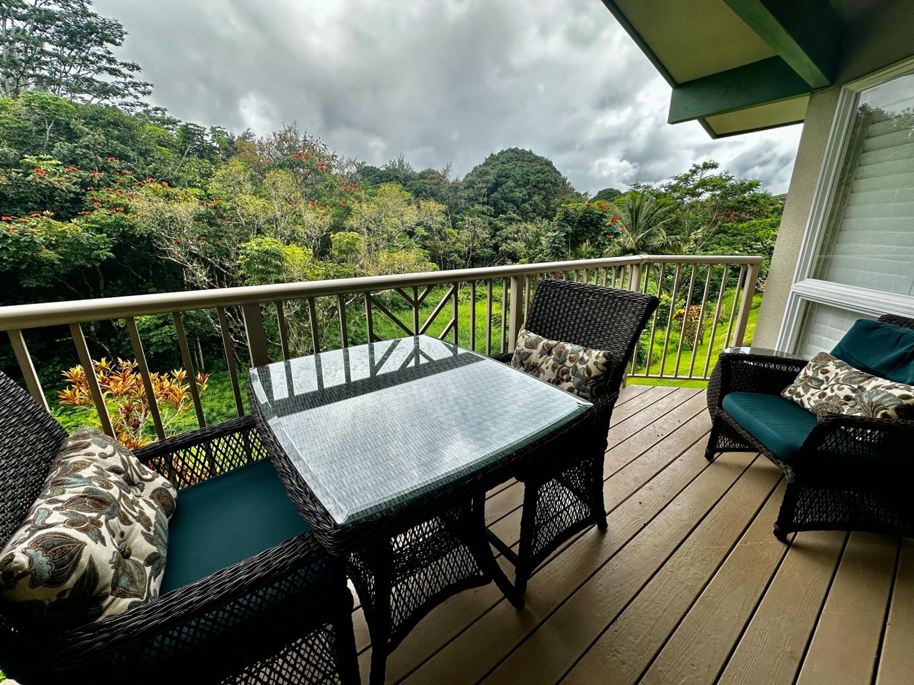 Hotel VOK29 Hawaiiana 3br 3ba Villa of Kamalii, AC, Pool - Image 1