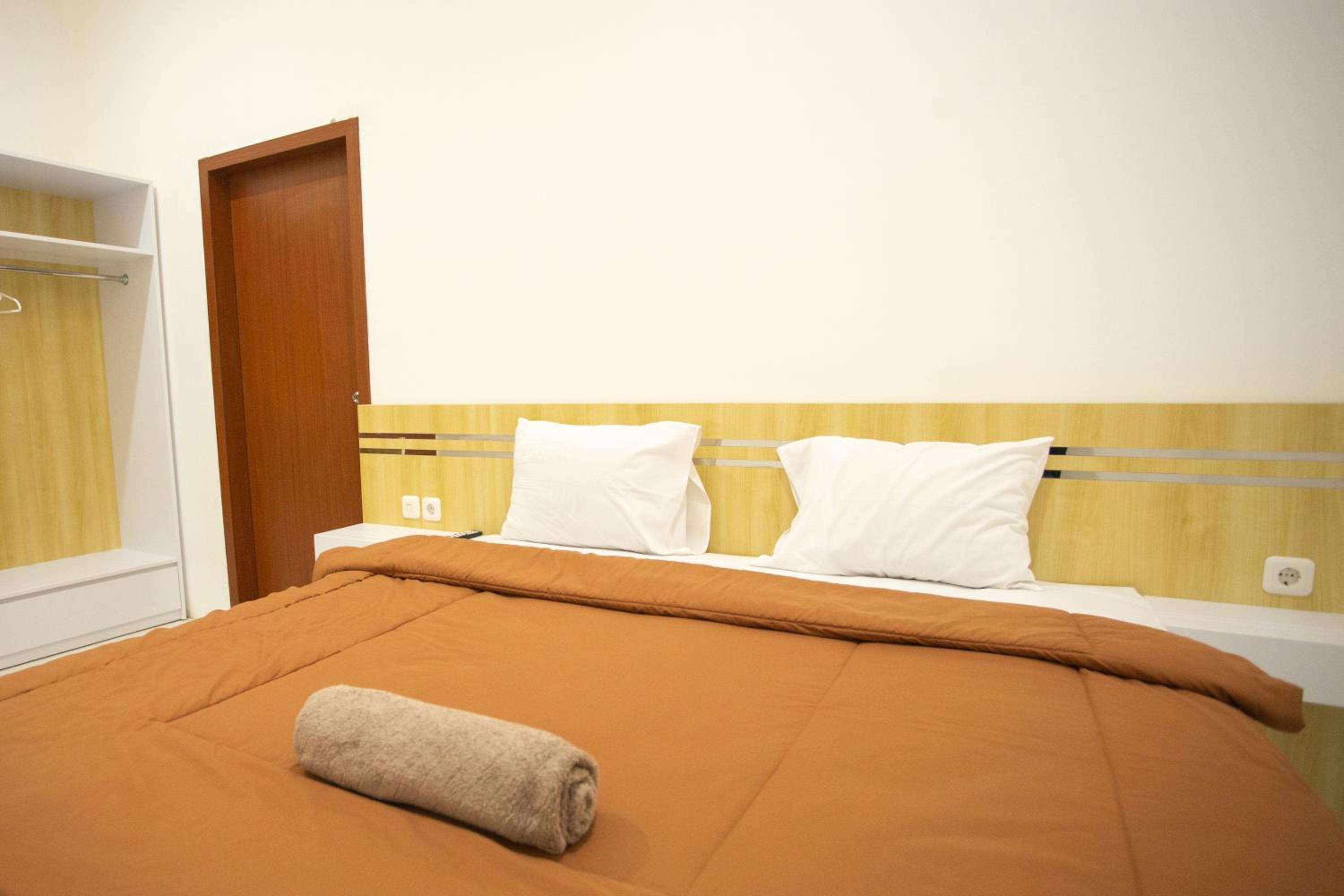 De Luna Guest House
