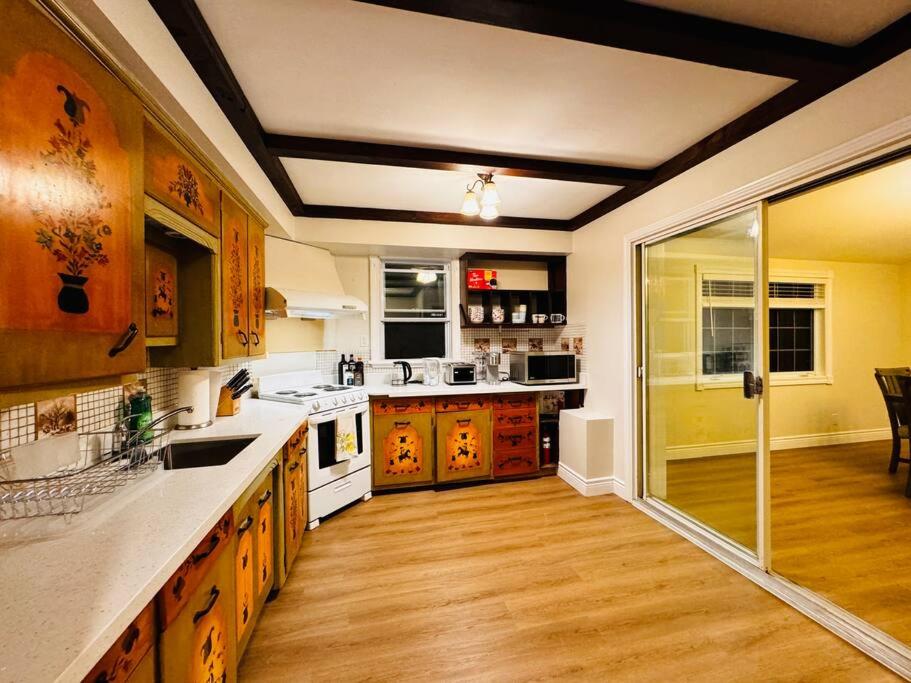 Shanty Bay Waterfront Gateway