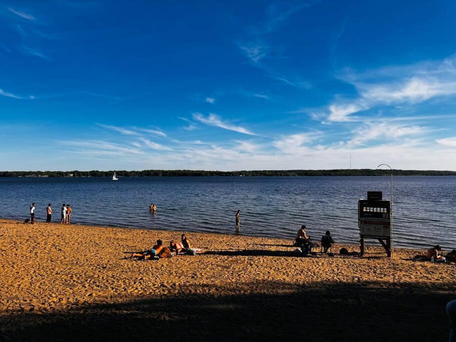 Shanty Bay Waterfront Gateway