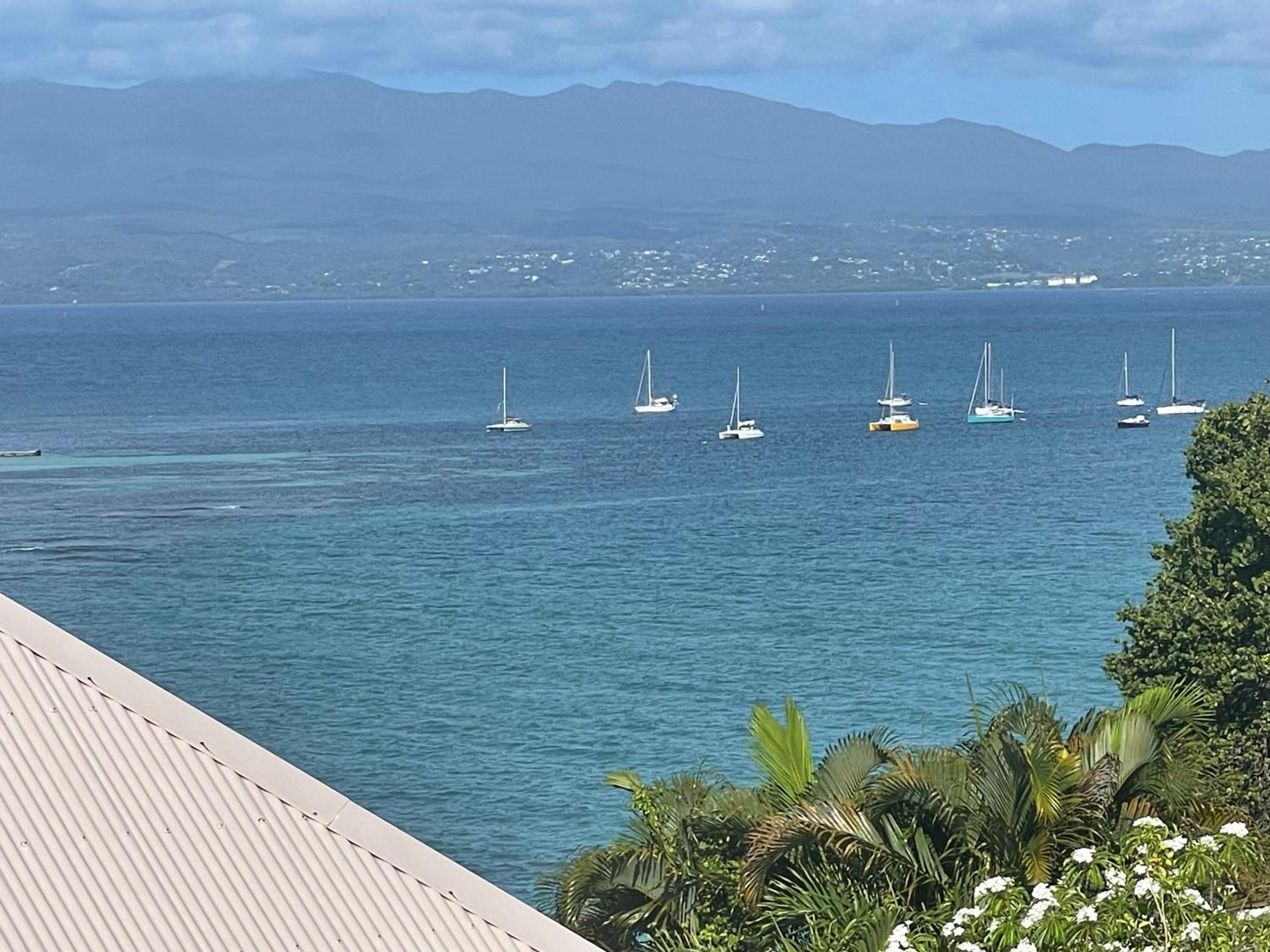 SUPERBE T3 MEUBLÉ tout confort view 5