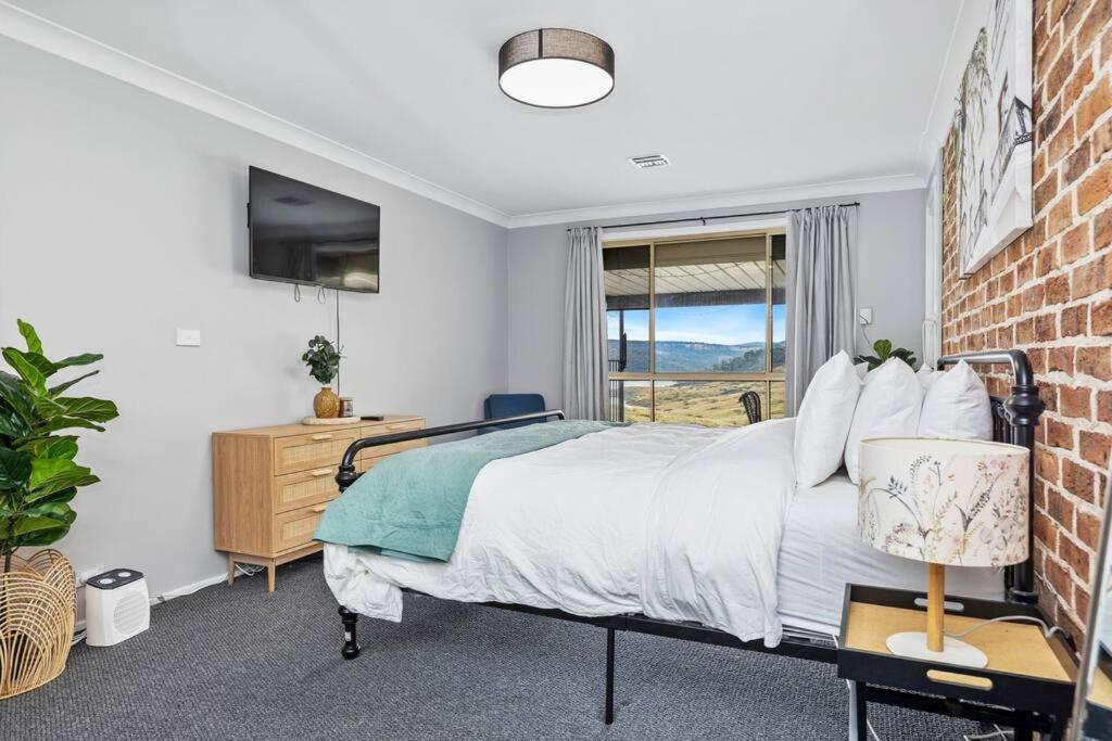 The Lakehaus at Lyell