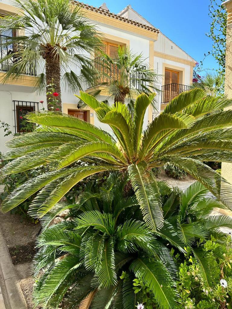 Apartamento Alhambra Vera Costa con piscina abierta todo el año