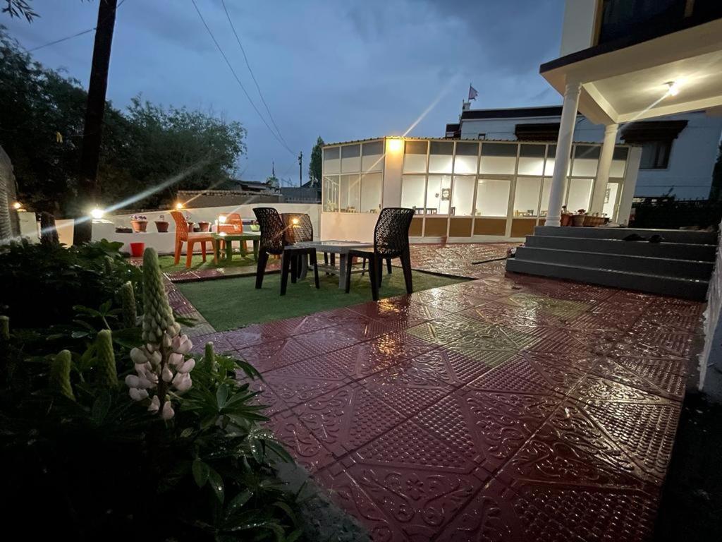 Basera Inn